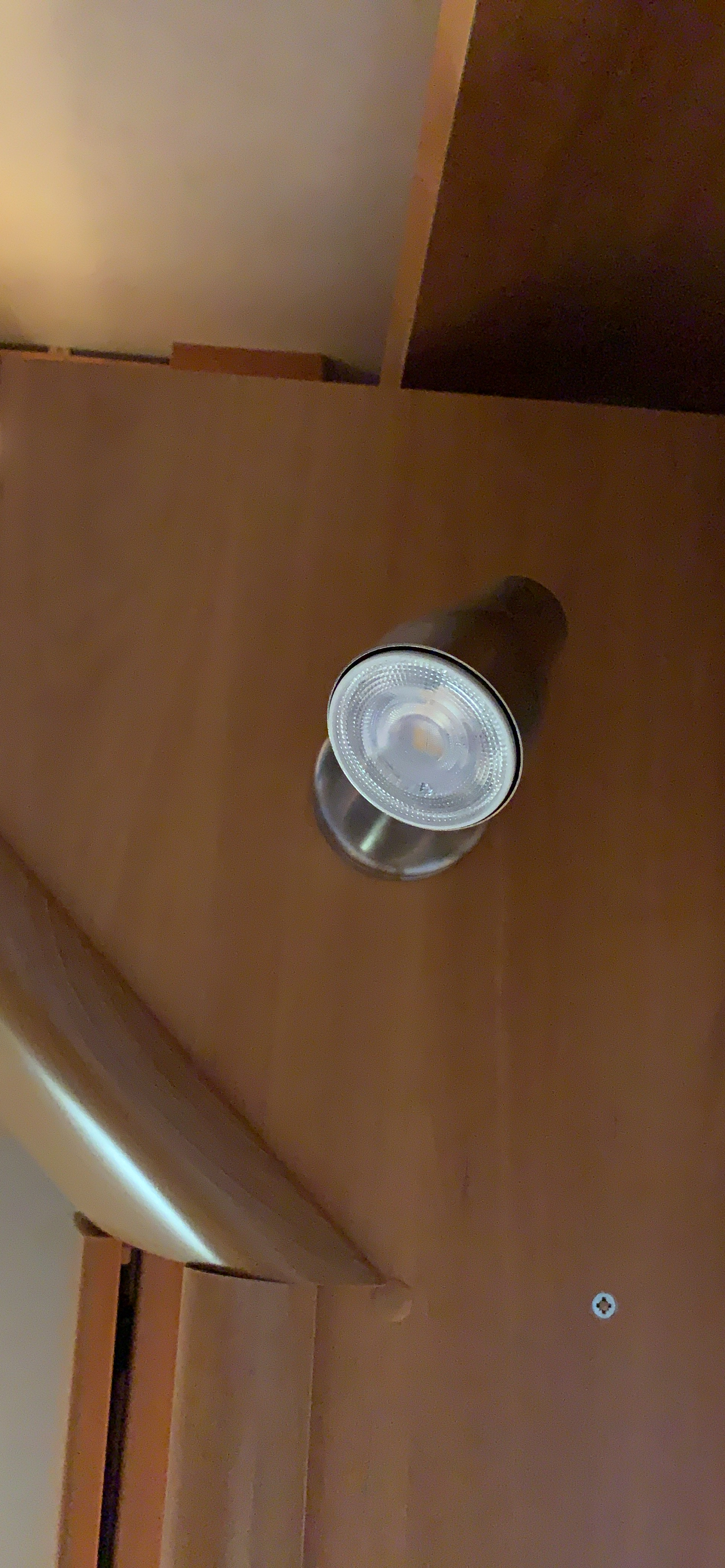 AmazonBasics faretti LED GU5.3 MR16 4,5W 6 pezzi luce calda