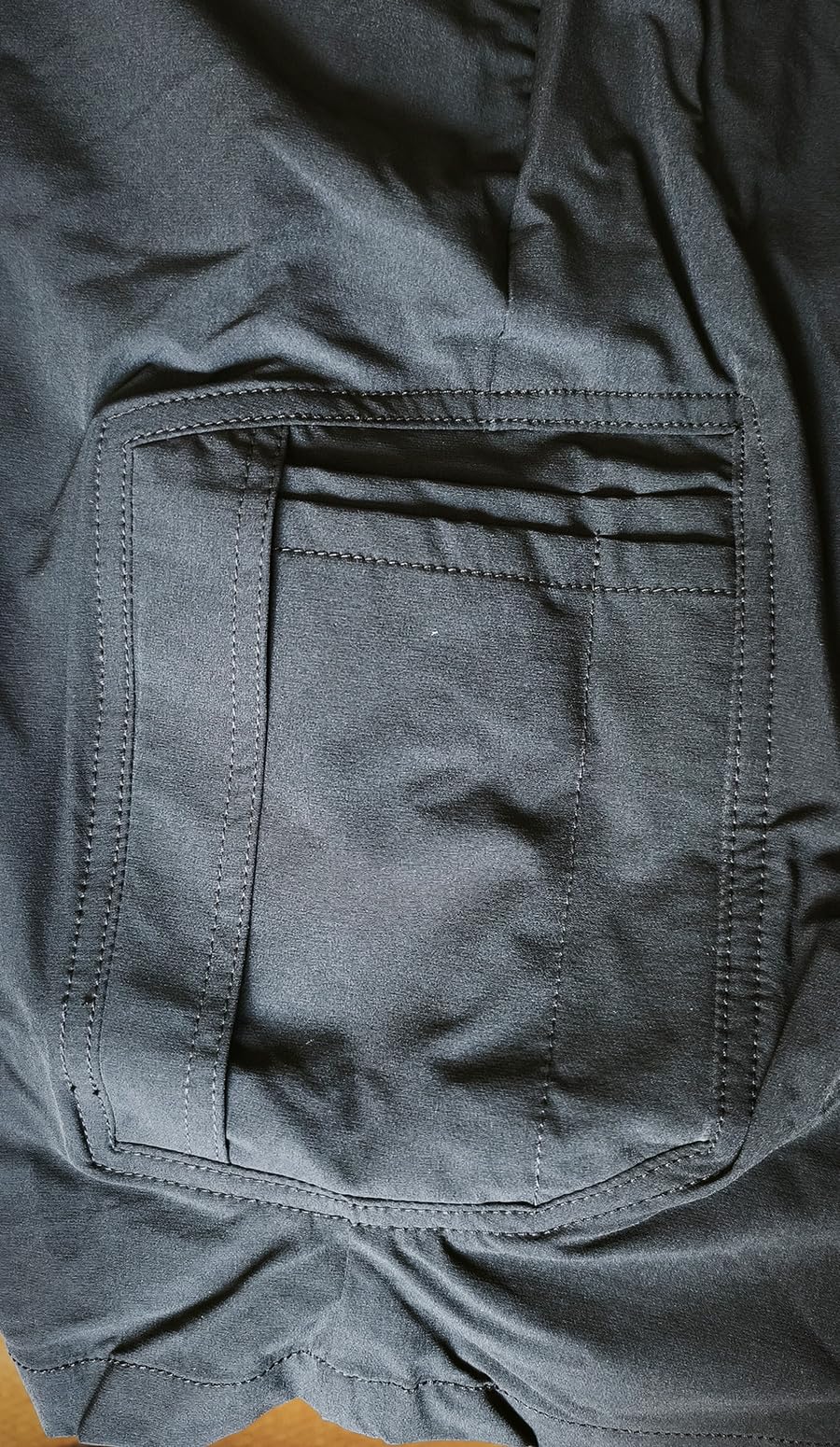 Amazon Basics pantaloncini ibridi da lavoro uomo vestibilita comoda