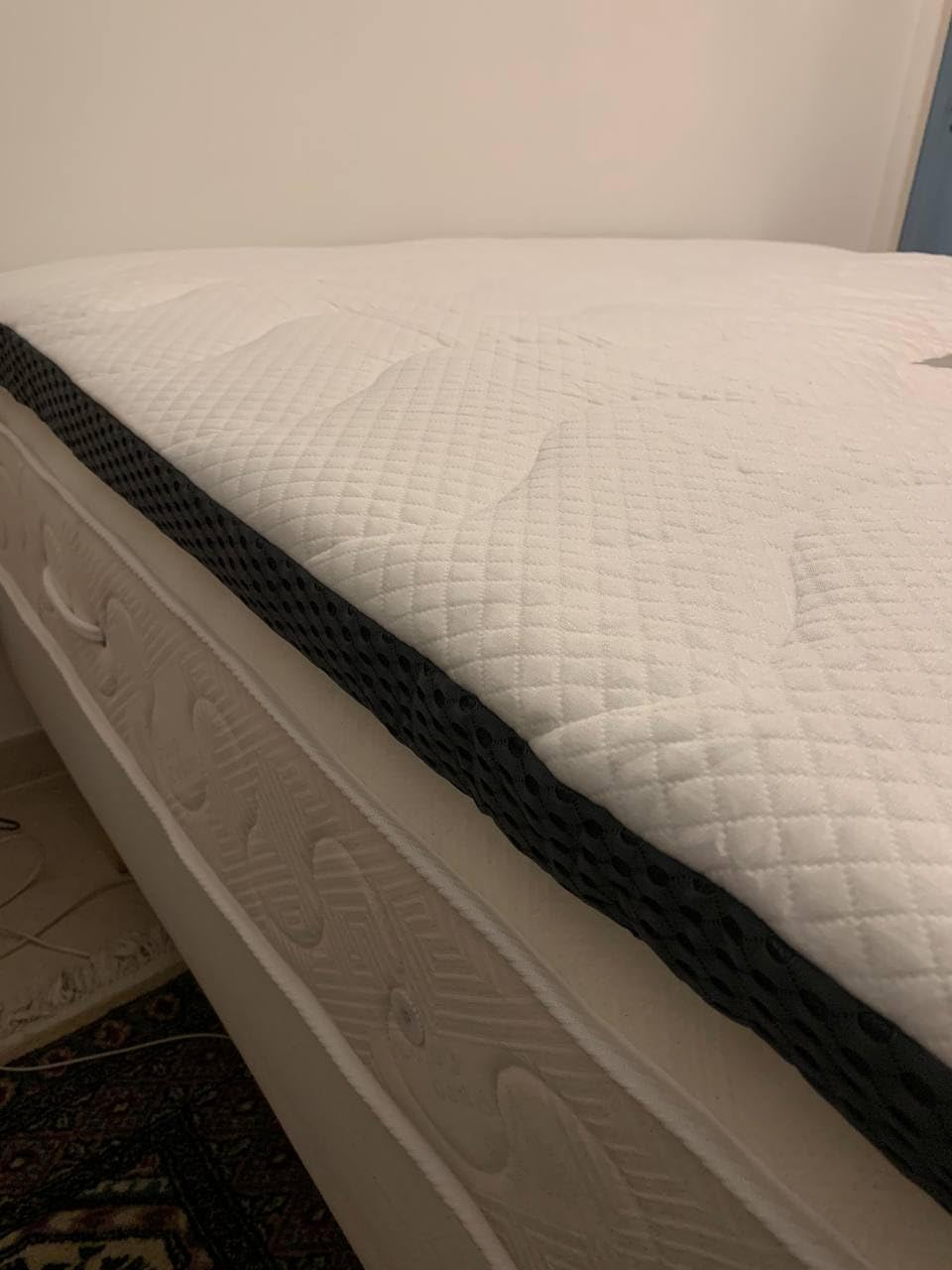 Amazon Basics Topper Memory Gel 90x200x7cm Singolo Bianco