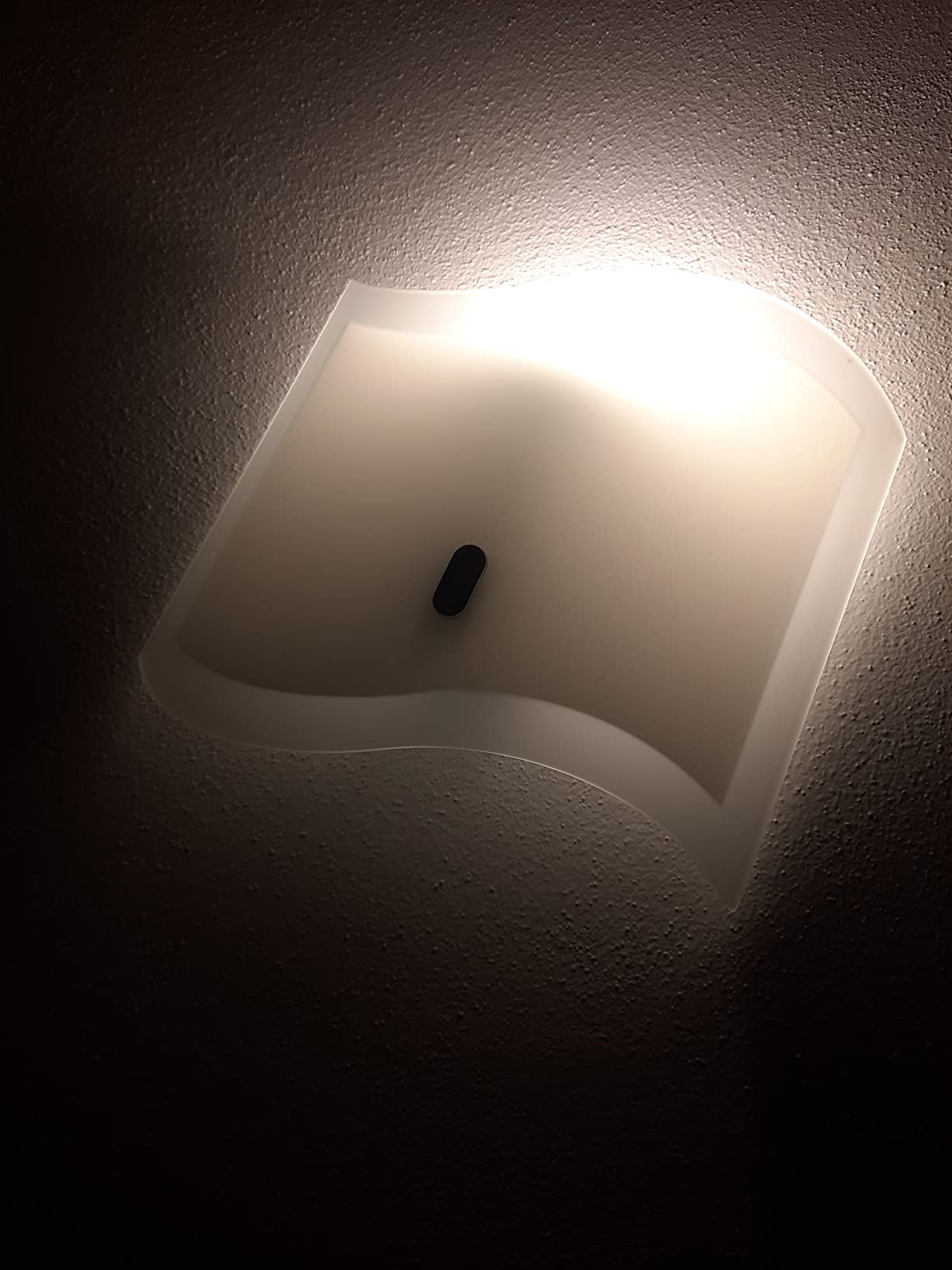 Amazon Basics Lampadine LED E27 10,5W luce calda 6 pz 1055lm