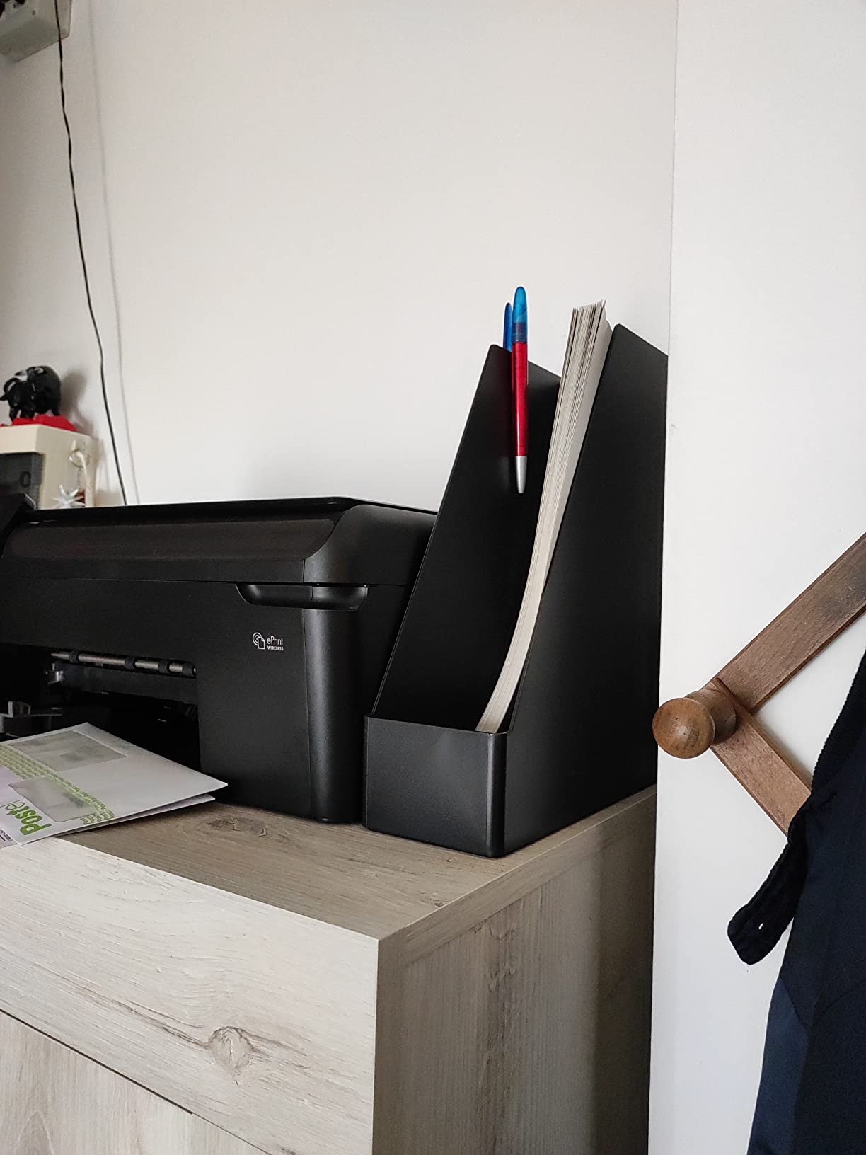 Amazon Basics Portariviste Verticale Nero 2 Pezzi Plastica