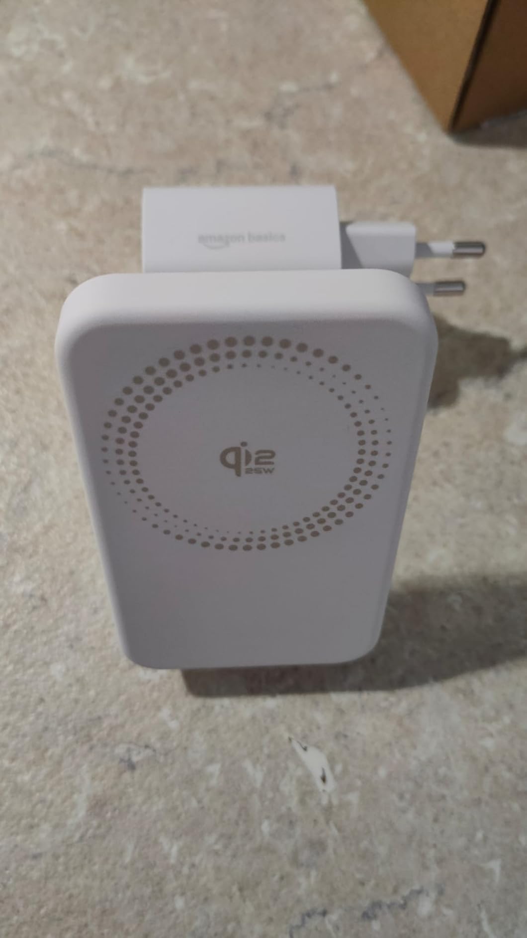 Amazon Basics Stazione Ricarica Wireless 2in1 25W Bianco