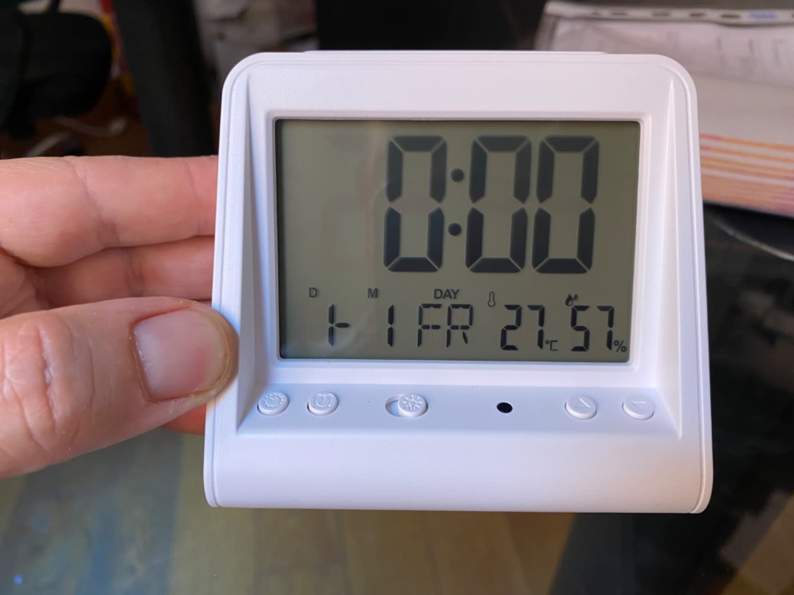 Amazon Basics Sveglia Digitale Nera con Temperatura