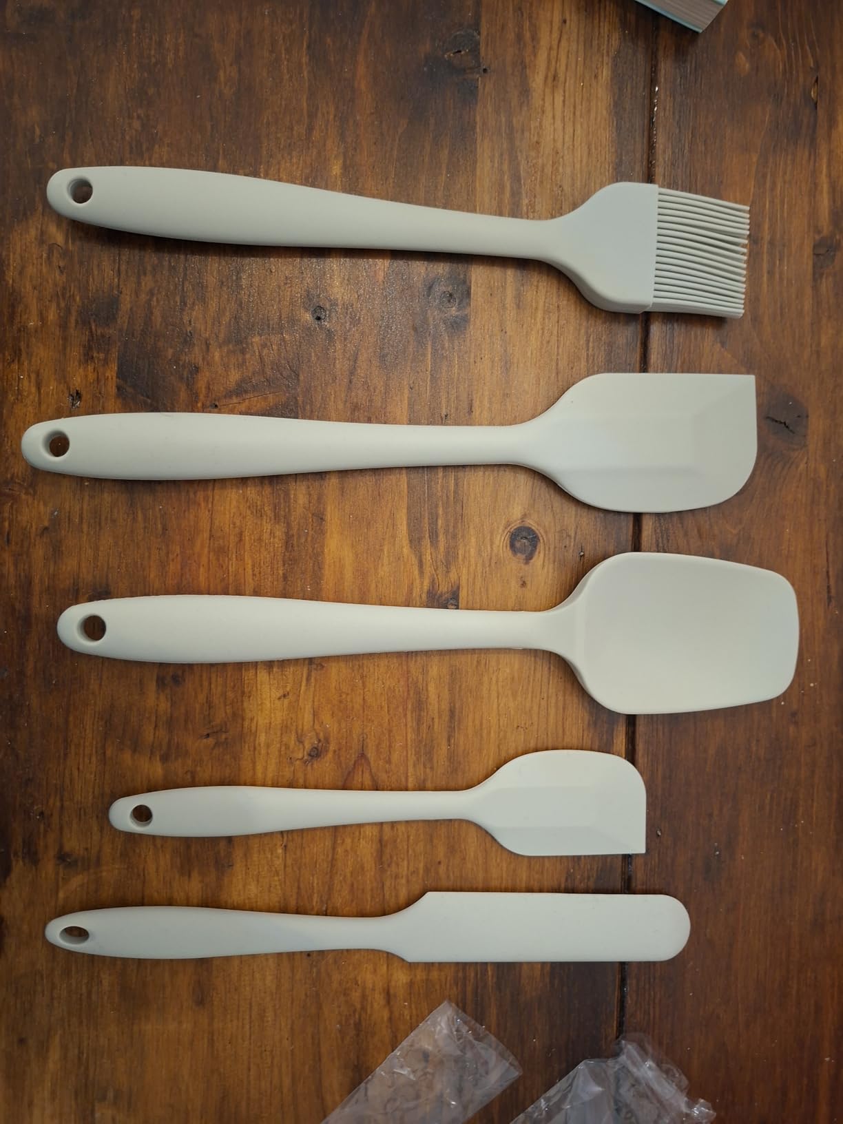 Amazon Basics Set 5 Spatole Silicone Grigio Lino Antiaderenti