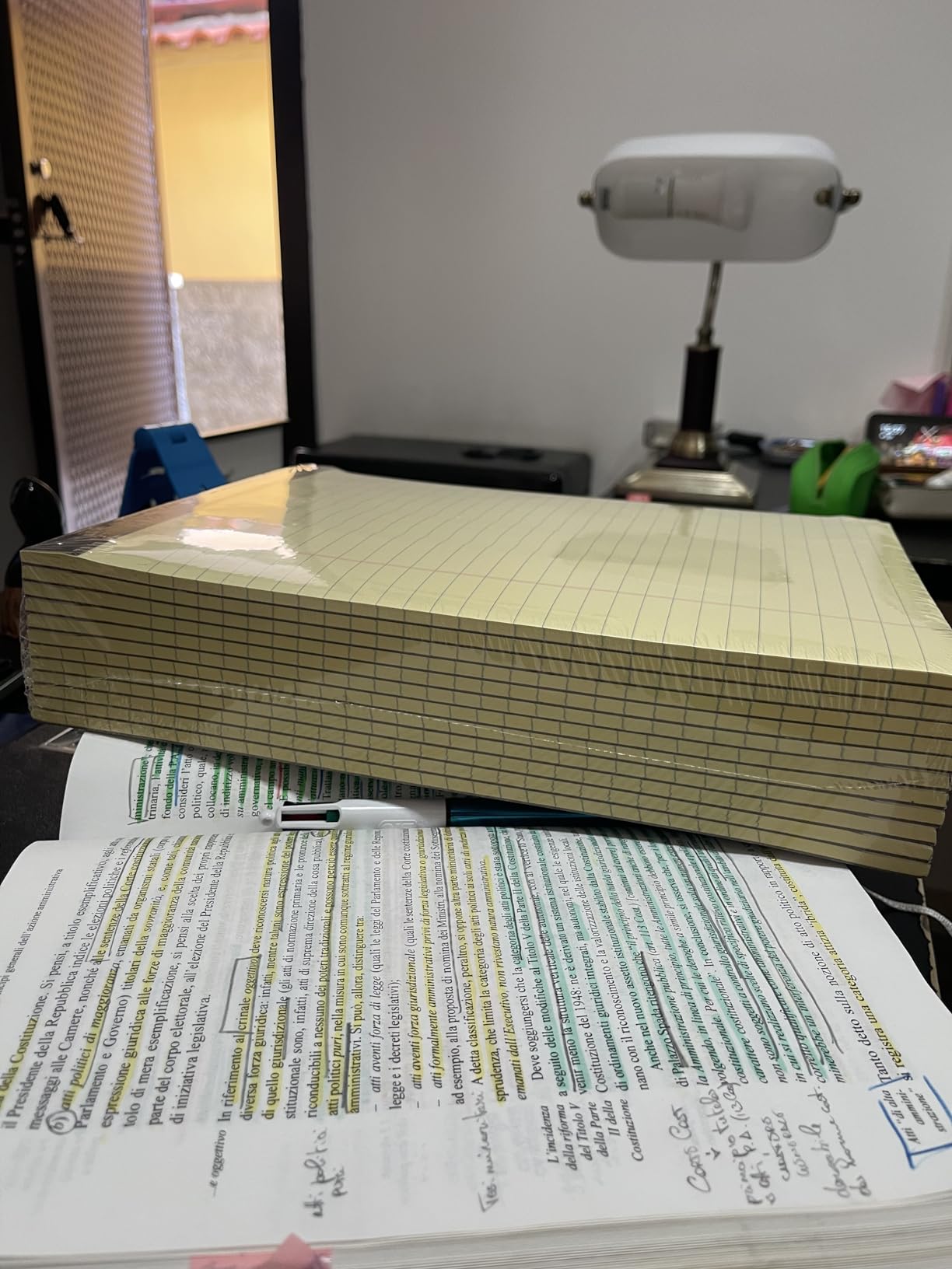 Amazon Basics Ruled blocco notes 21,6x29,8 giallo 12 pezzi