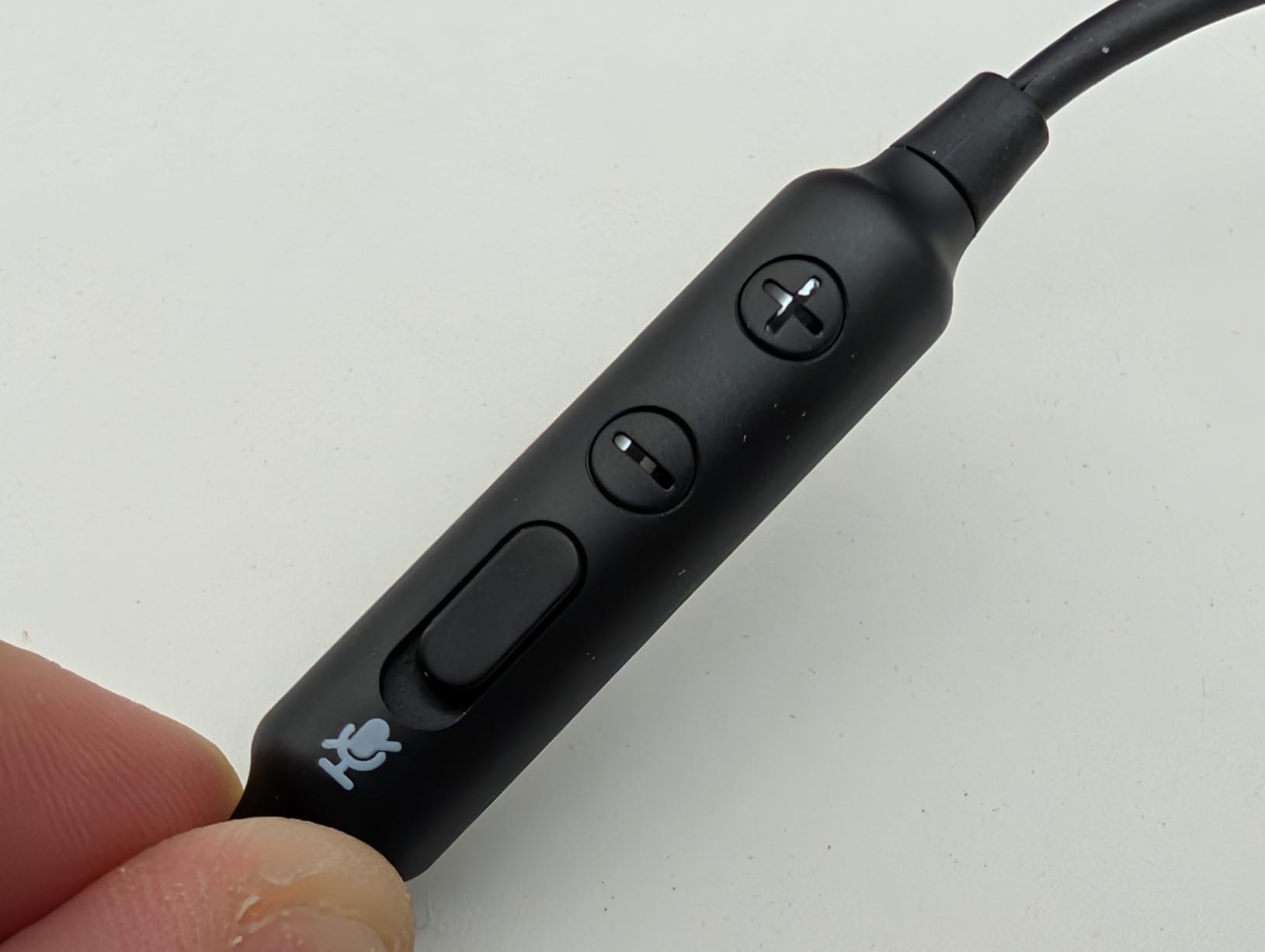 Amazon Basics Cuffie Cablate con Microfono Nere USB 3,5 mm