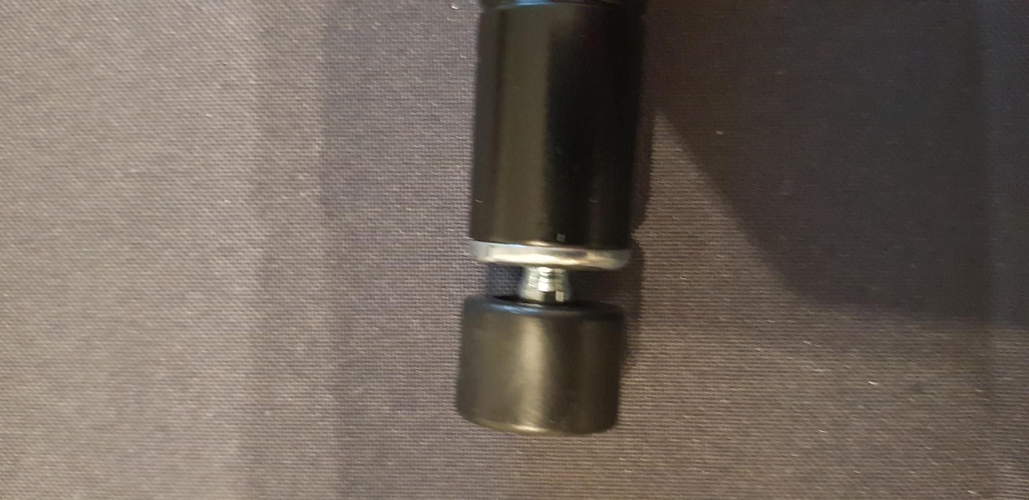 AmazonBasics Scaffale Impilabile 2 Ripiani Nero Metallo