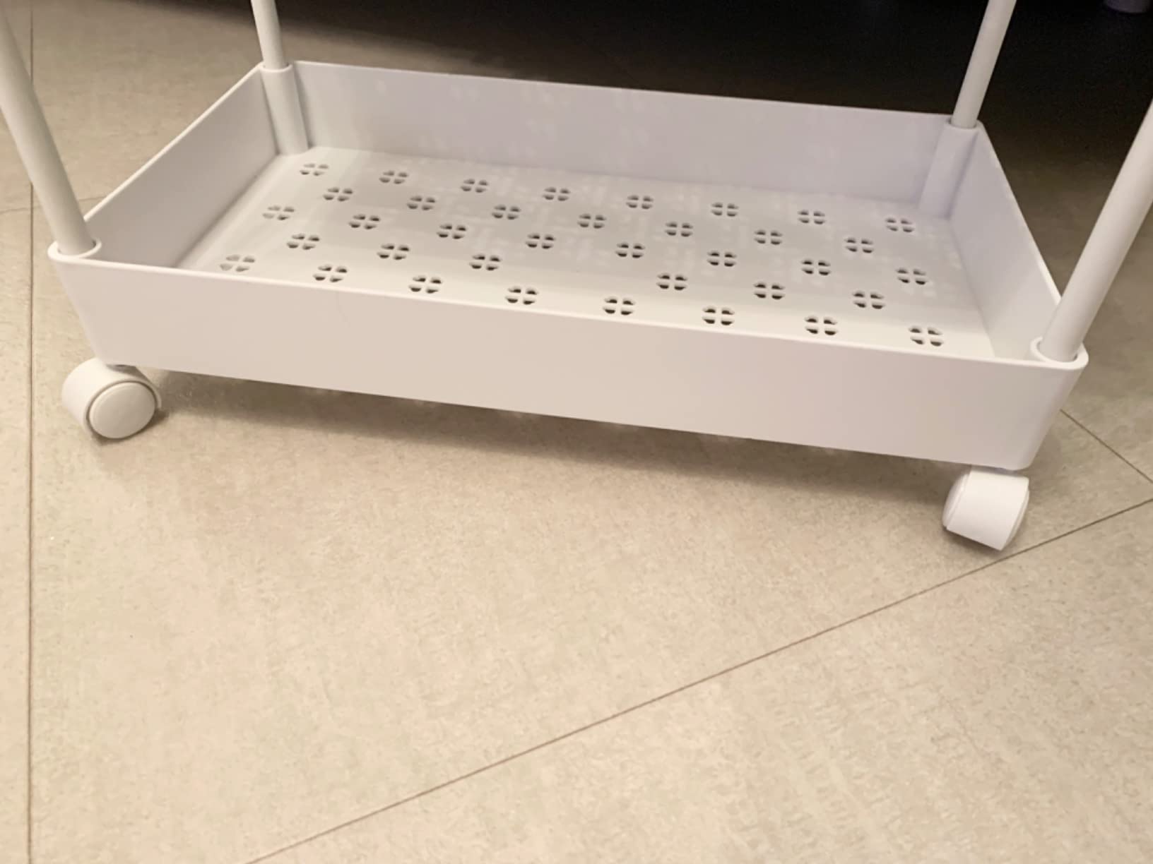 Amazon Basics Carrello Cucina 4 Ripiani Bianco con Ruote 40x22x86