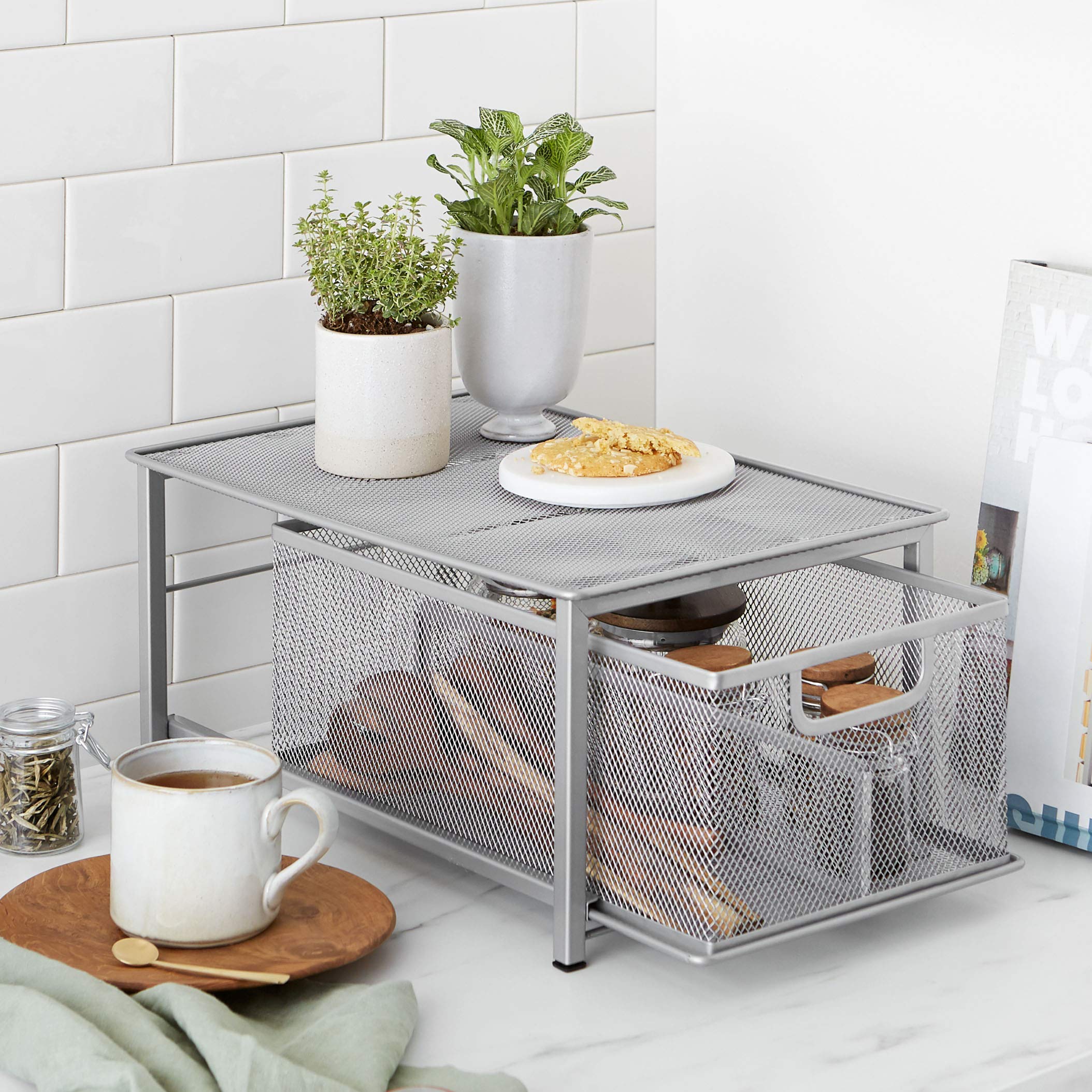 AmazonBasics Mensola Rete Argentata con 2 Cestelli Estraibili