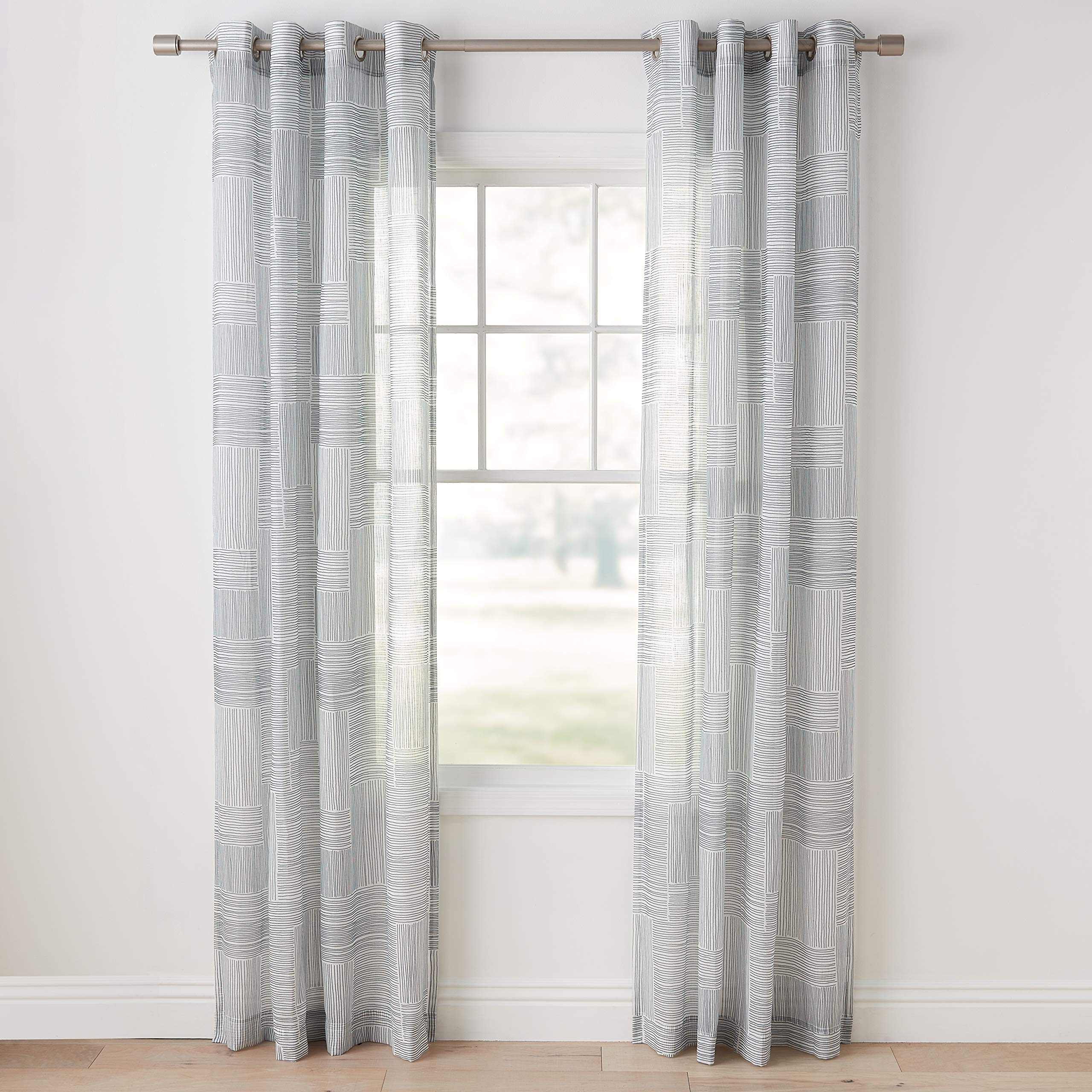 AmazonBasics Painterly Grid Tenda Velata 127x241cm Grigia 2 Pezzi