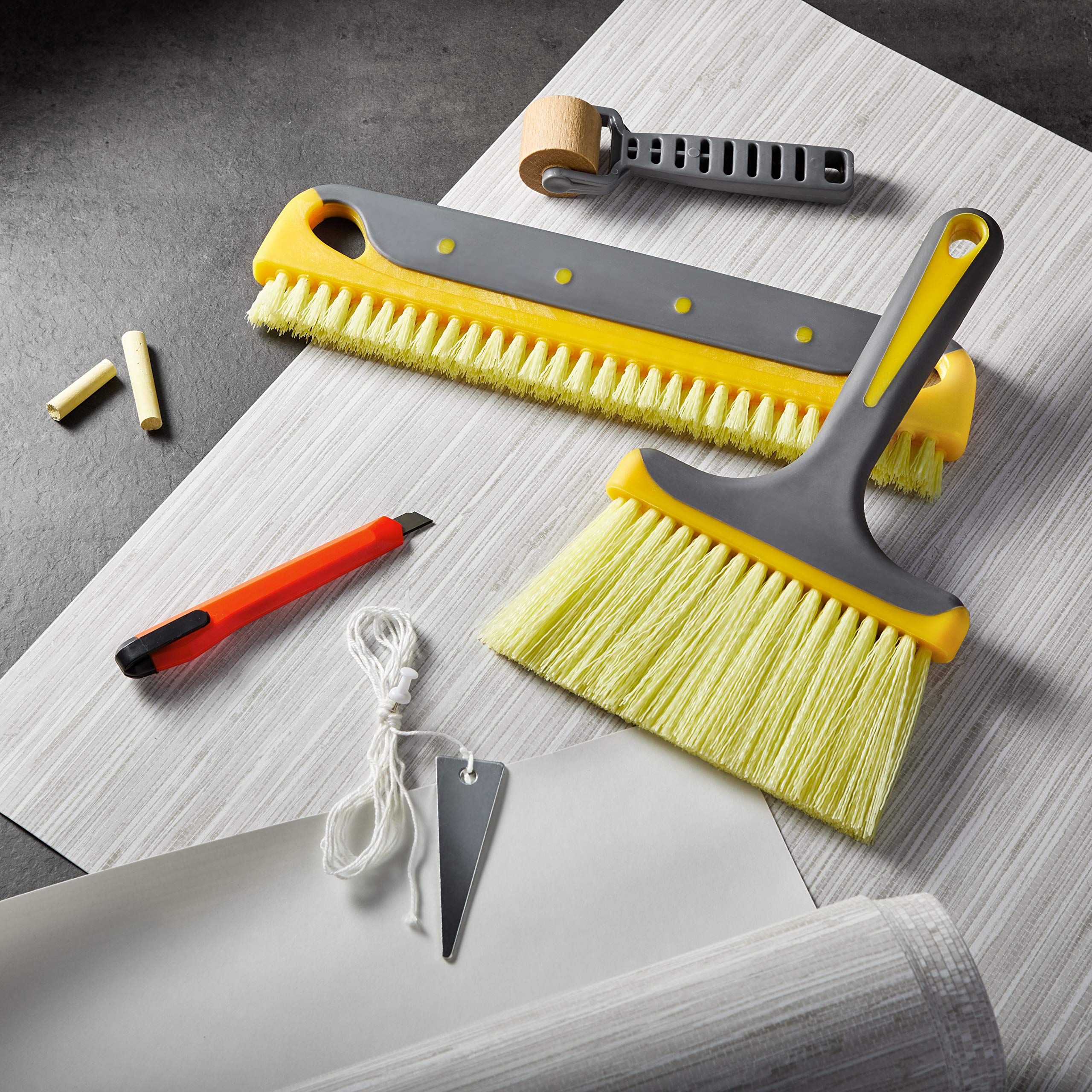 Amazon Basics Kit Carta da Parati 7 Pezzi con Pennelli