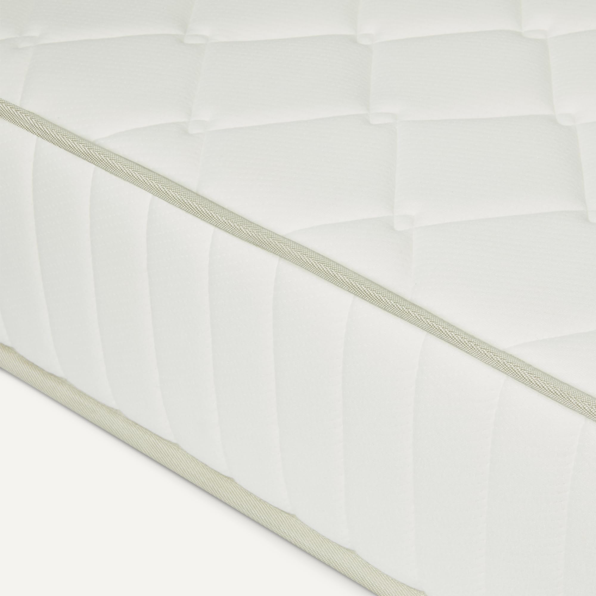 Amazon Basics Materasso Memory Foam H3 120x190 cm H20 cm Rigido