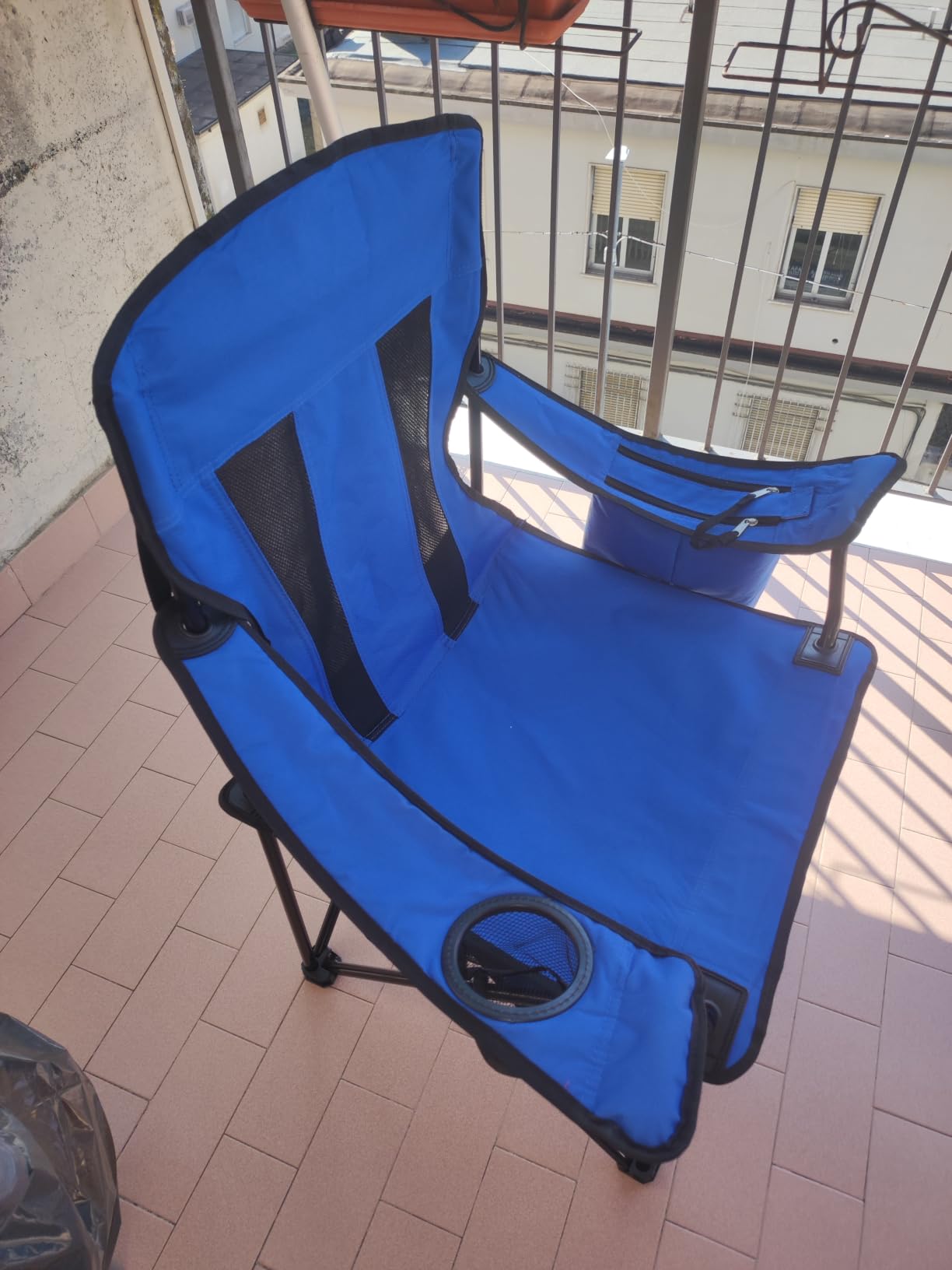 AmazonBasics Sedia da Campeggio Normale Blu in Rete