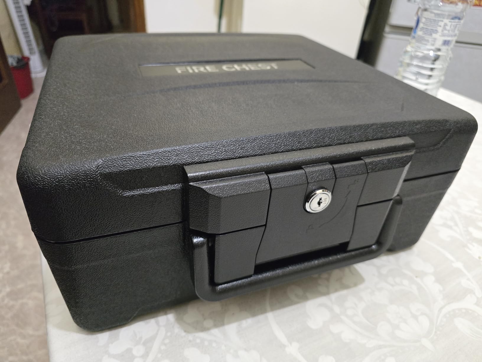 Amazon Basics Cassaforte Ignifuga 6,2L Nera a Chiave