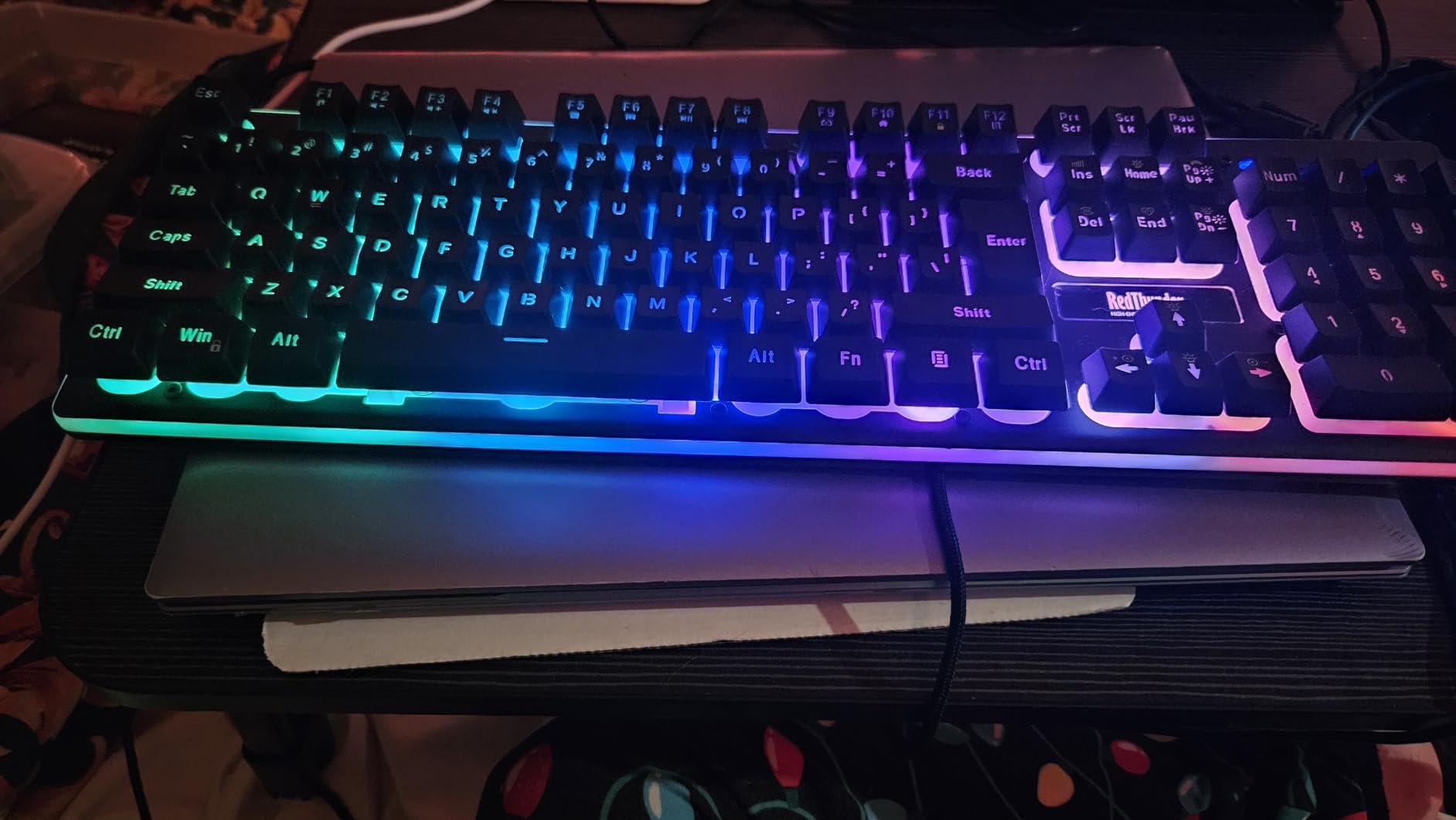 RedThunder K10 Combo Tastiera e Mouse Cablati RGB con Poggiapolsi