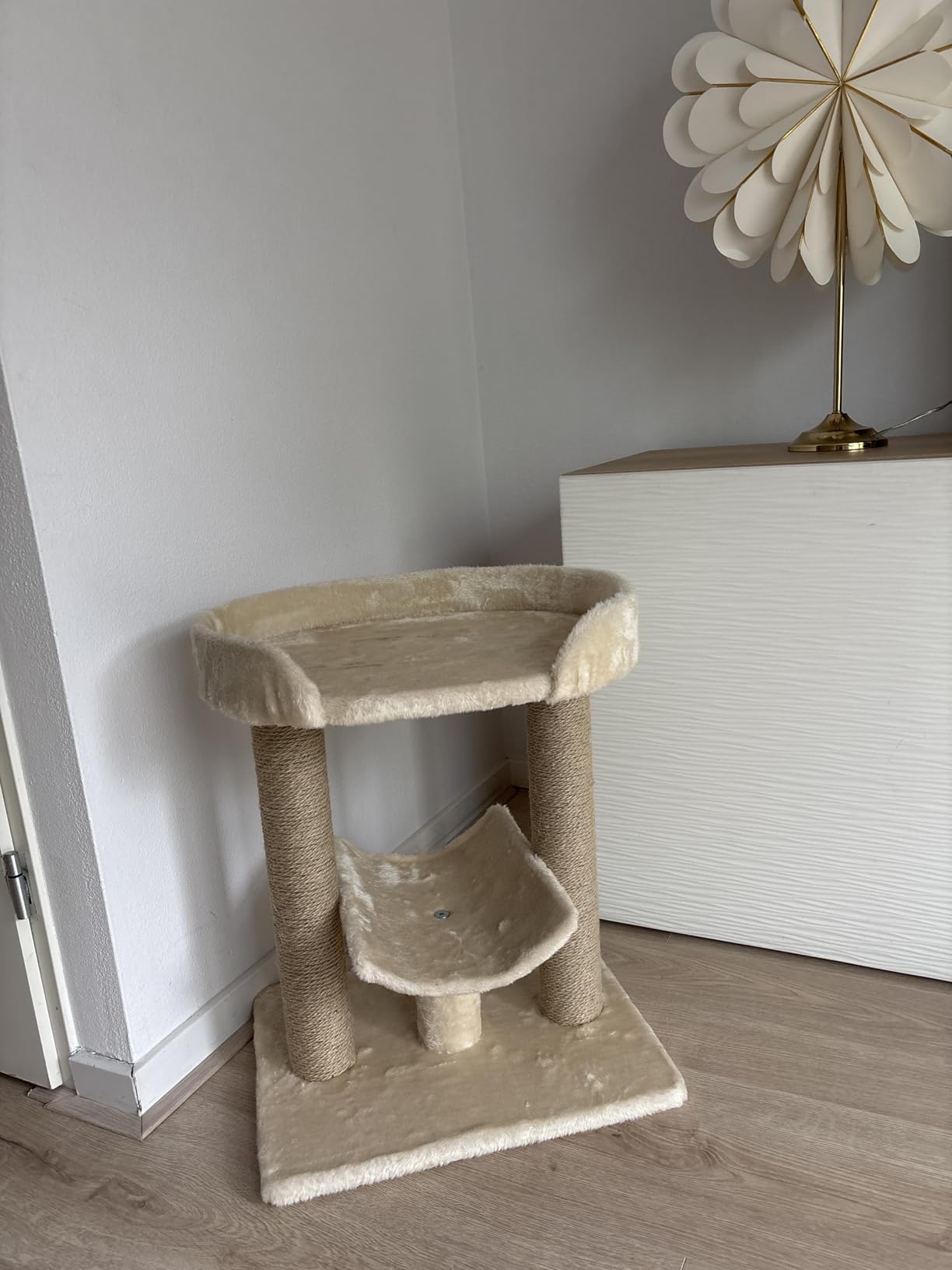 Amazon Basics Albero per Gatti Beige con Tiragraffi Iuta