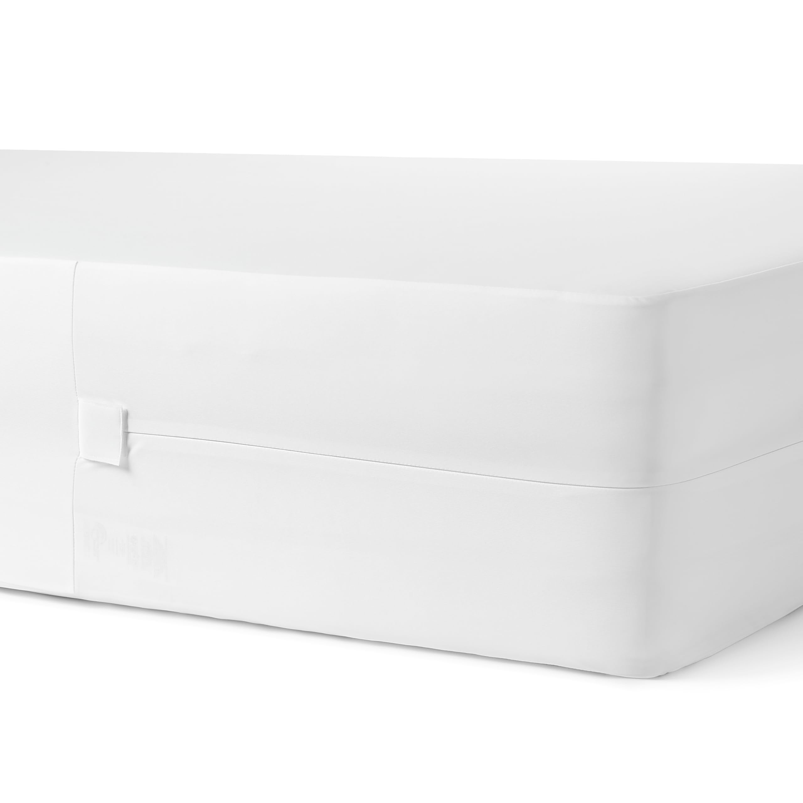 Amazon Basics Coprimaterasso con Cerniera 180x200x30cm Bianco