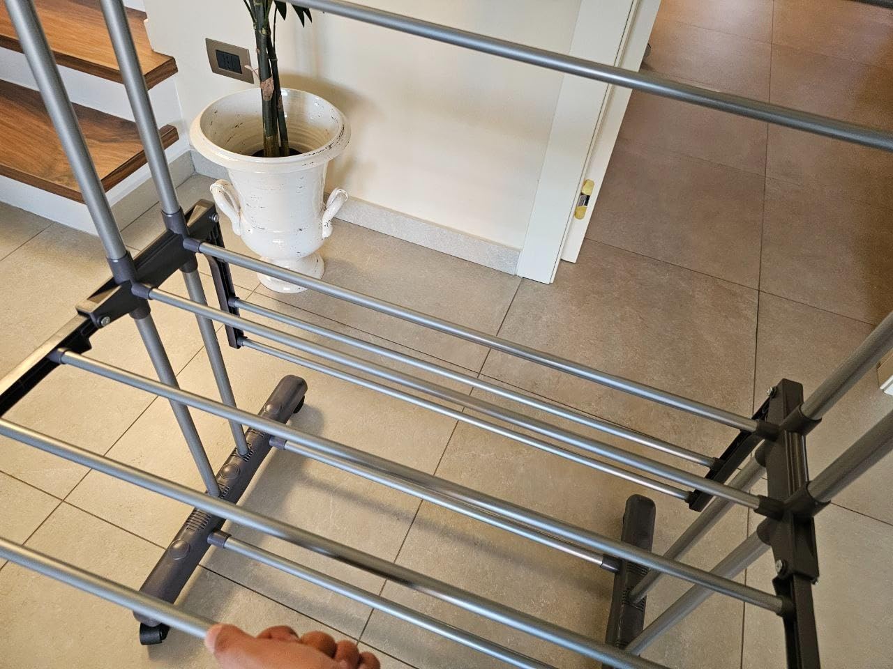 AmazonBasics Stendibiancheria a Torre 4 Livelli Bianco 173cm