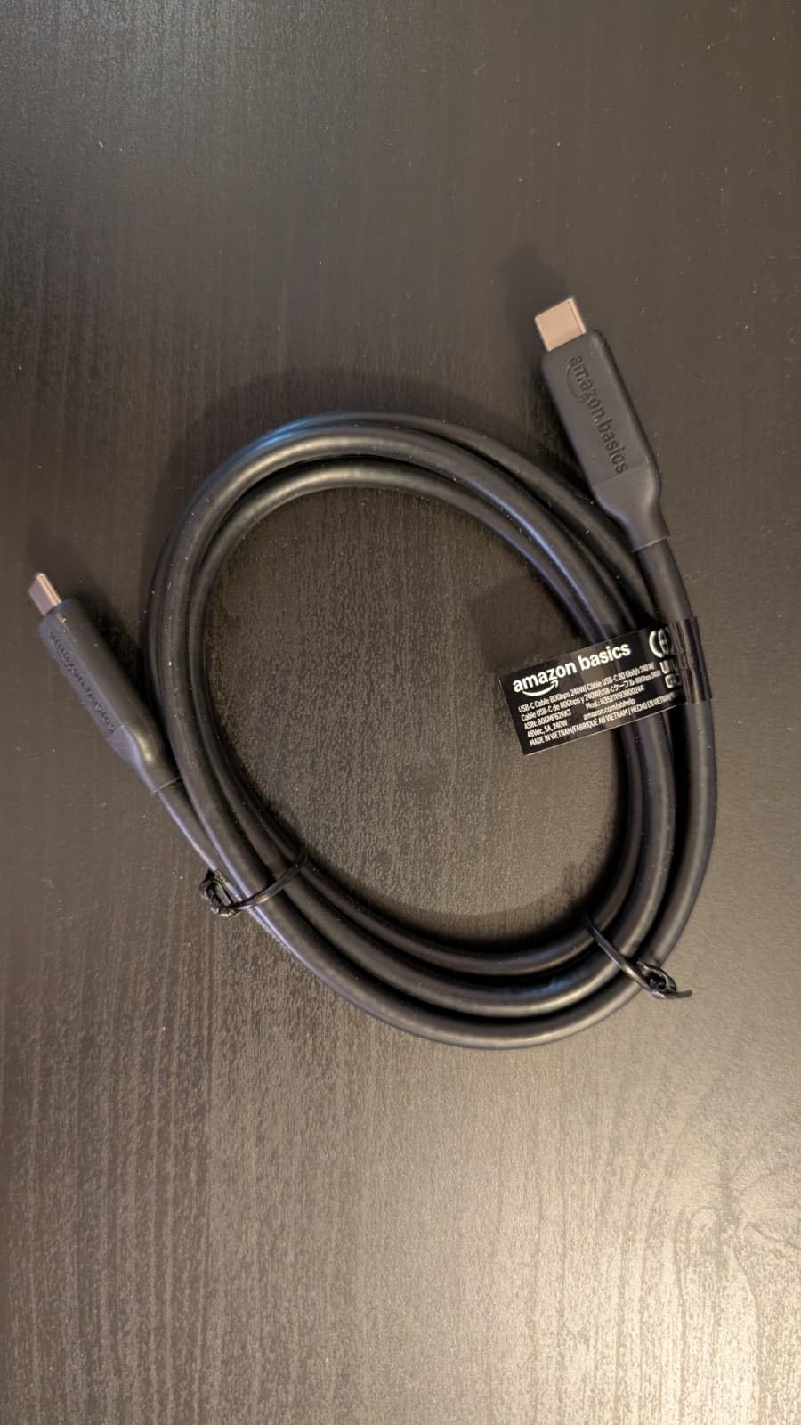 Amazon Basics cavo USB4 USB-C 1,5m 240W 80Gbps
