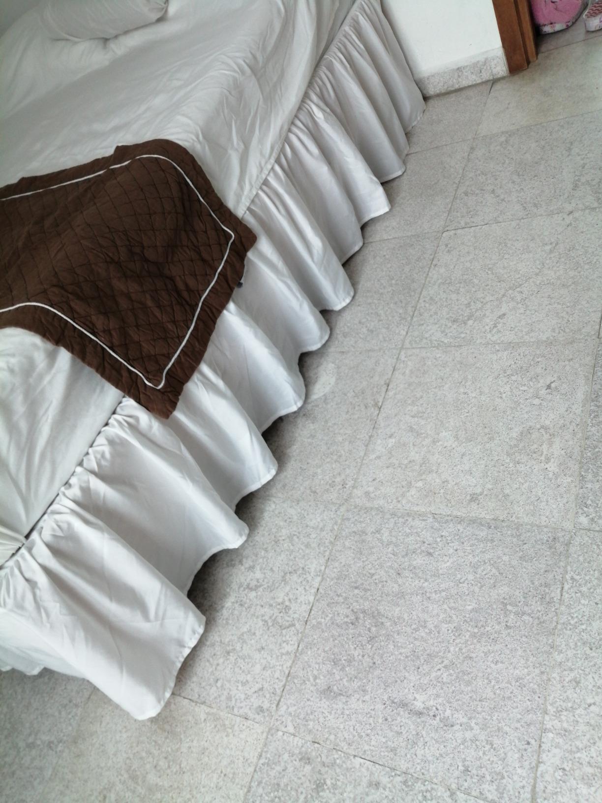 AmazonBasics Balza Letto Full con Ruches