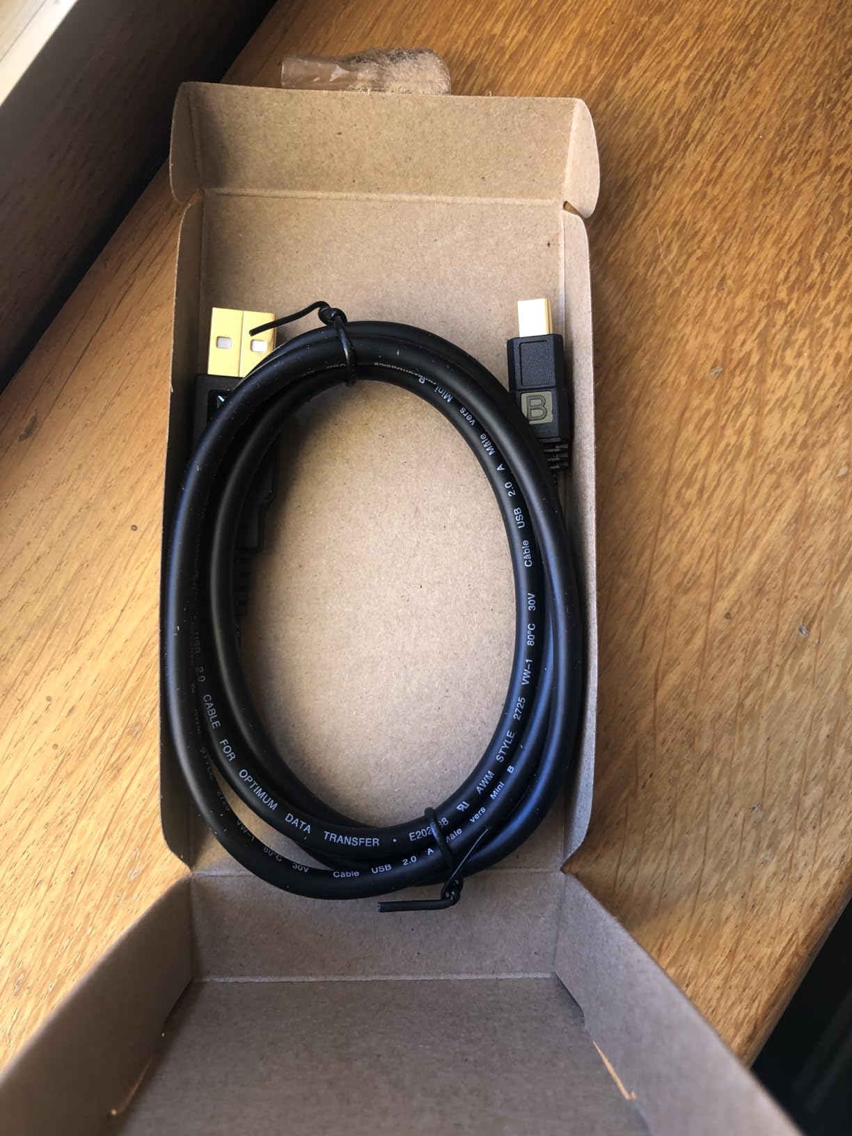 Amazon Basics Cavo USB-A Mini USB B 2.0 0.9m Nero Alta Velocità