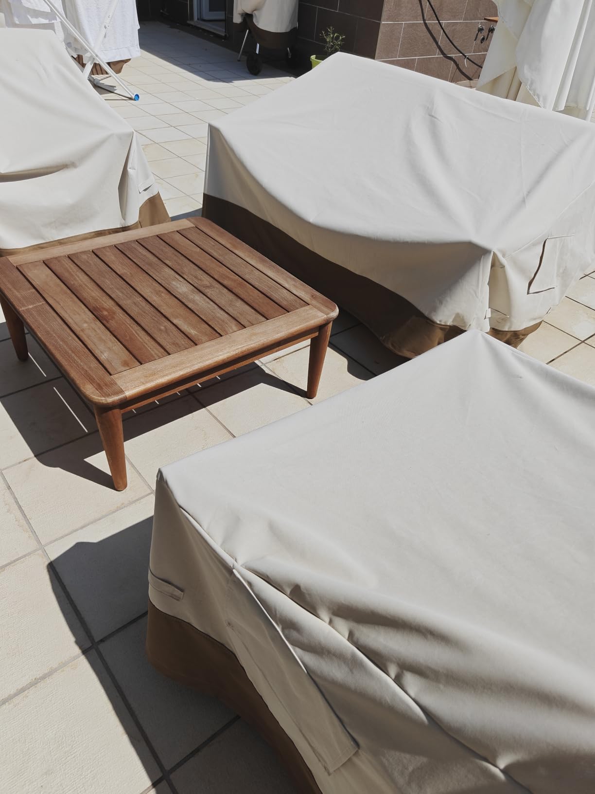 AmazonBasics Copridivano 3 Posti Lounge Beige Impermeabile