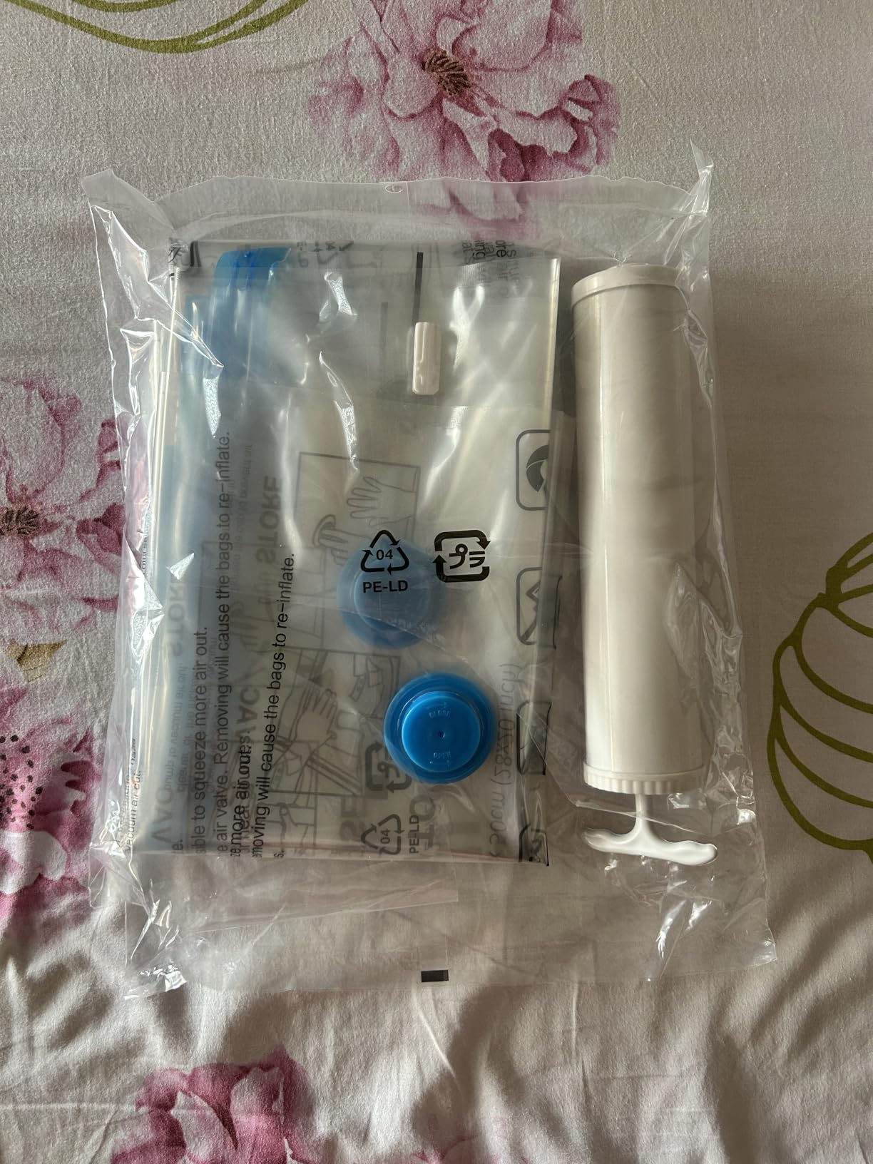 Amazon Basics sacchetti sottovuoto combo 6 pezzi con pompa
