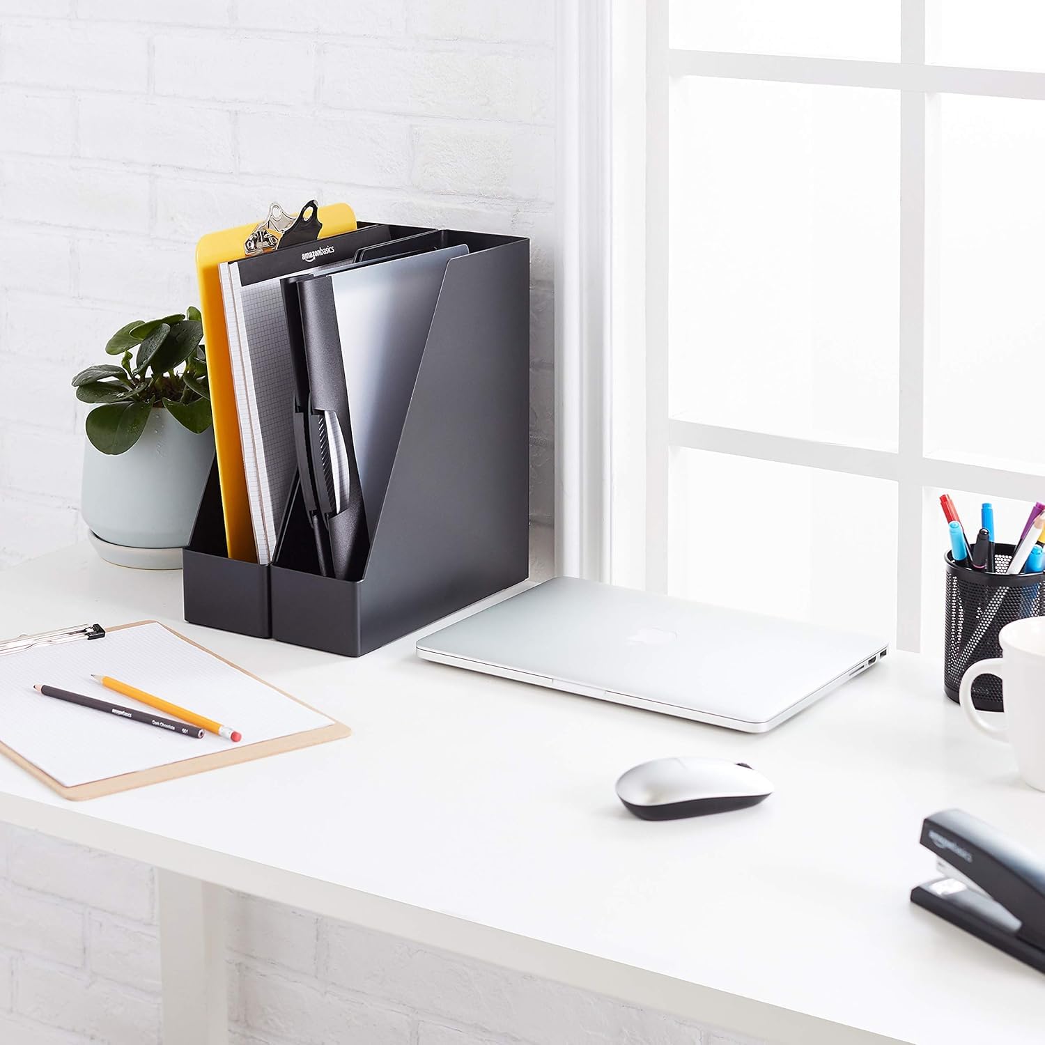 Amazon Basics Portariviste Verticale Nero 2 Pezzi Plastica