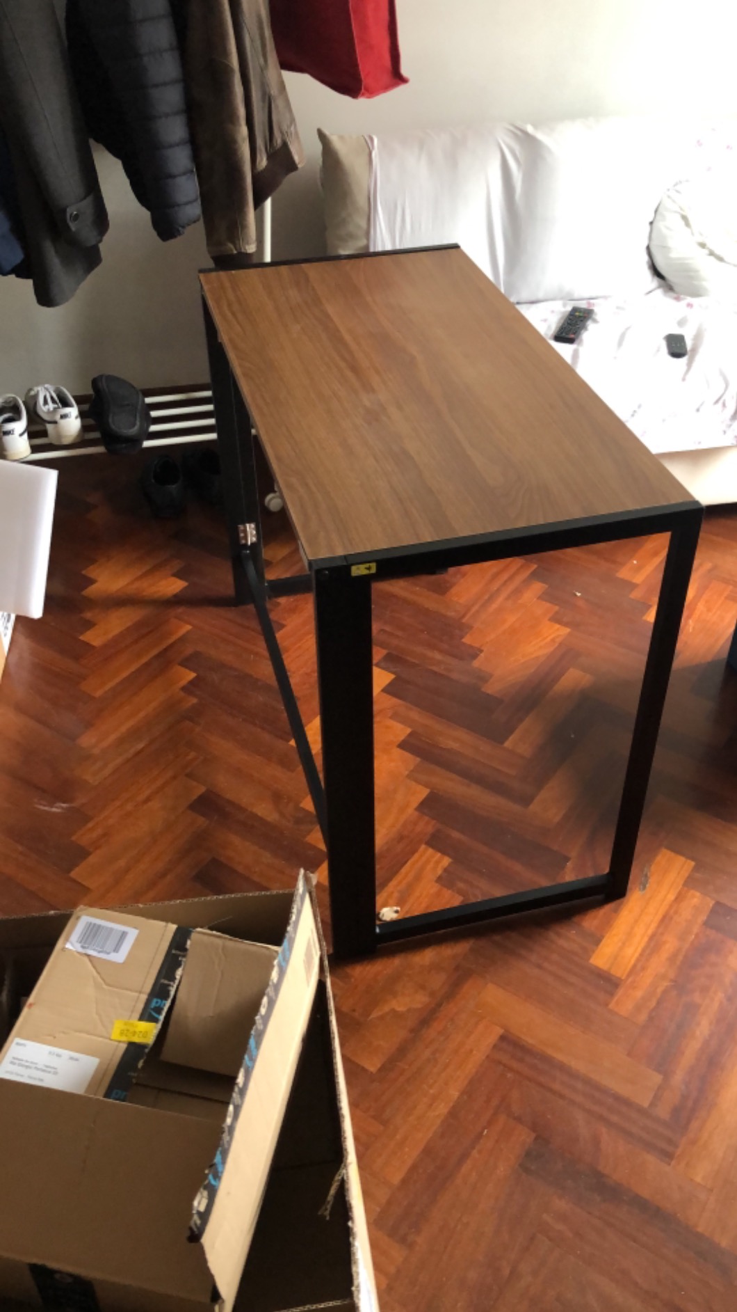 AmazonBasics Tavolo pieghevole 102 cm nero portatile
