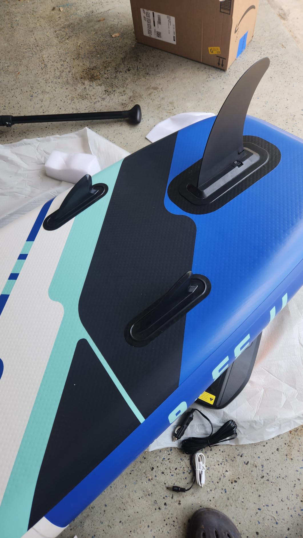 Amazon Basics SUP gonfiabile 335 cm blu con kit