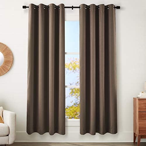 Amazon Basics coppia tende oscuranti occhielli marrone 52x95 pollici