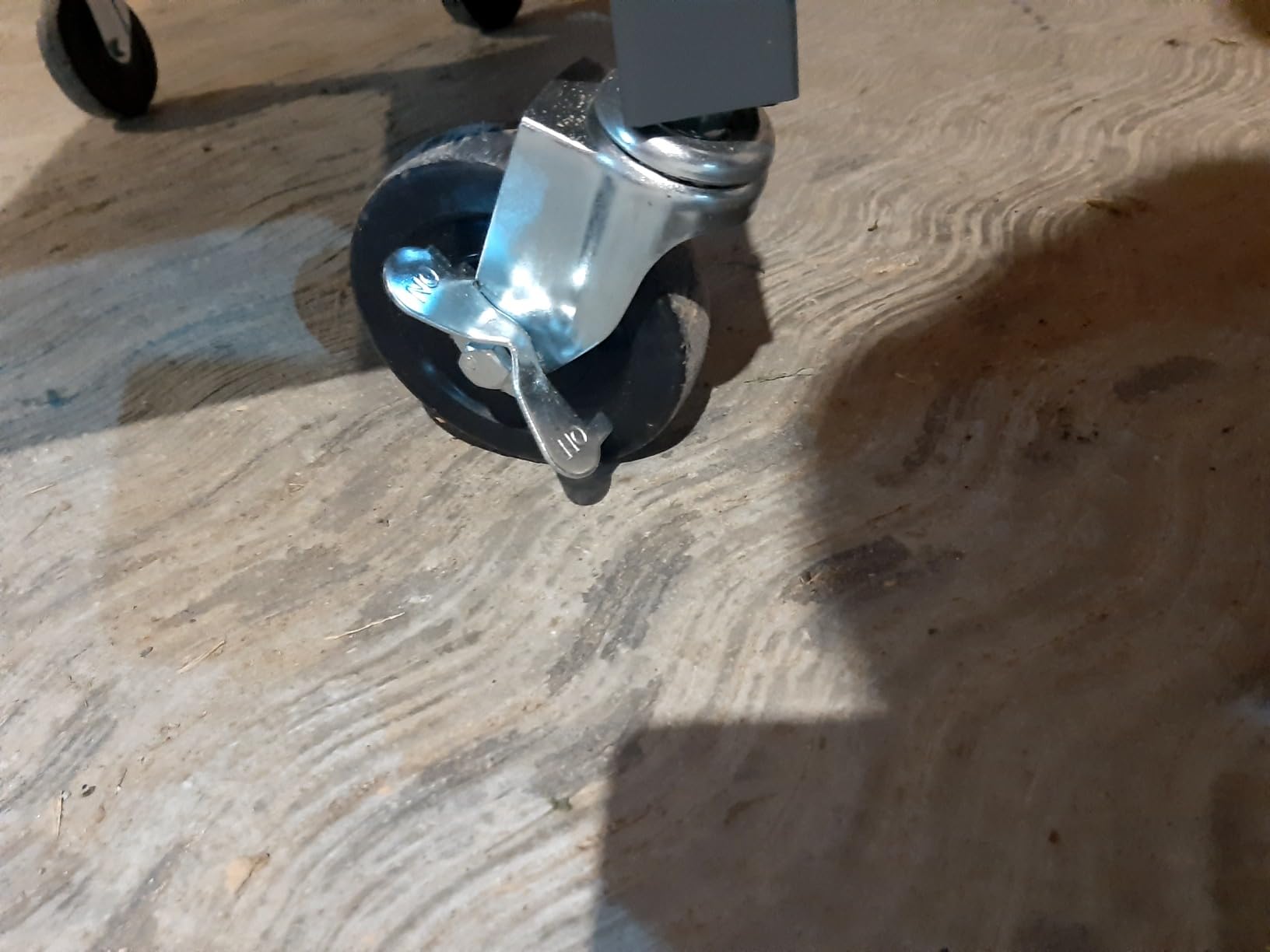 AmazonBasics Carrello Multiuso Acciaio 2 Ripiani Grigio 181 kg