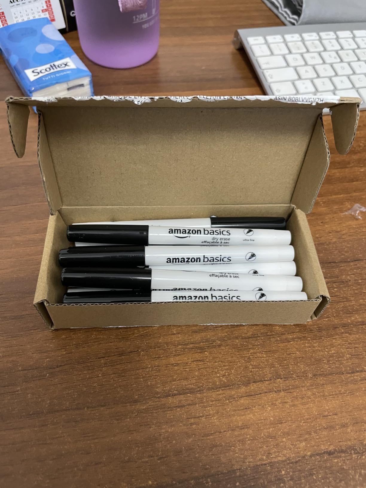 AmazonBasics pennarelli lavagna bianca punta ultrafine neri 12 pezzi