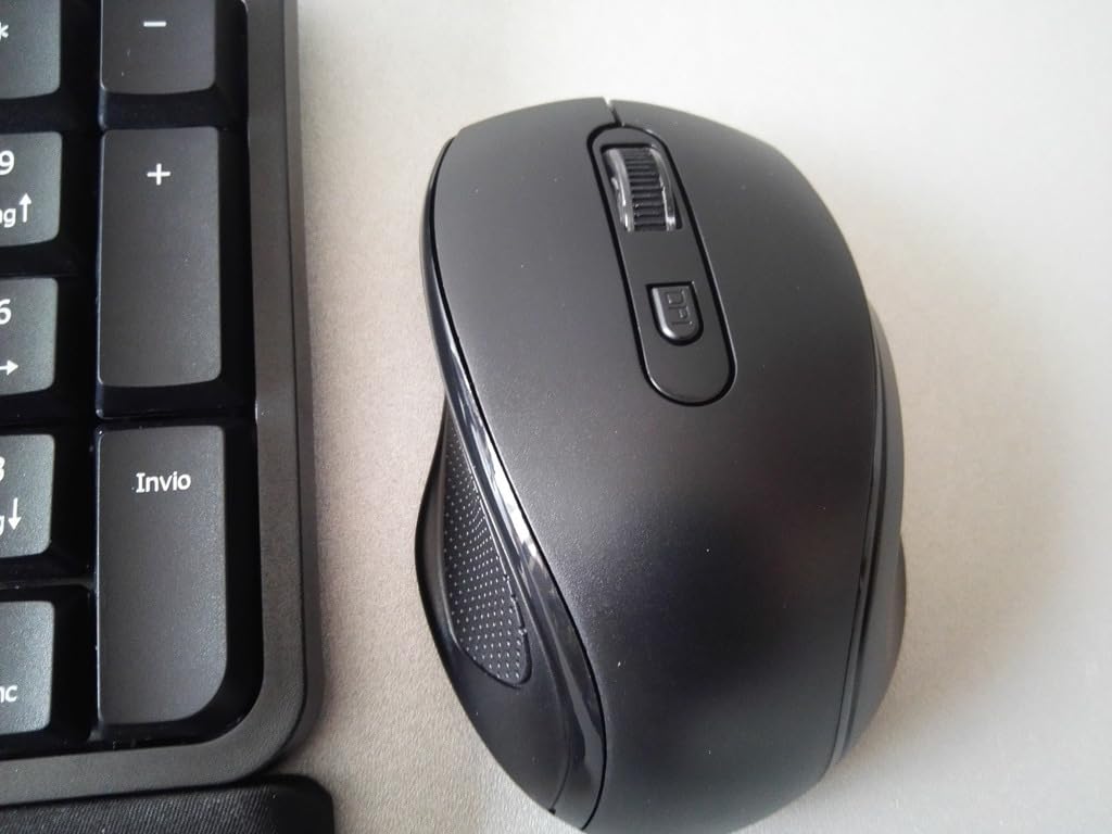 AmazonBasics Combo Tastiera Ergonomica Wireless Mouse Nero UK