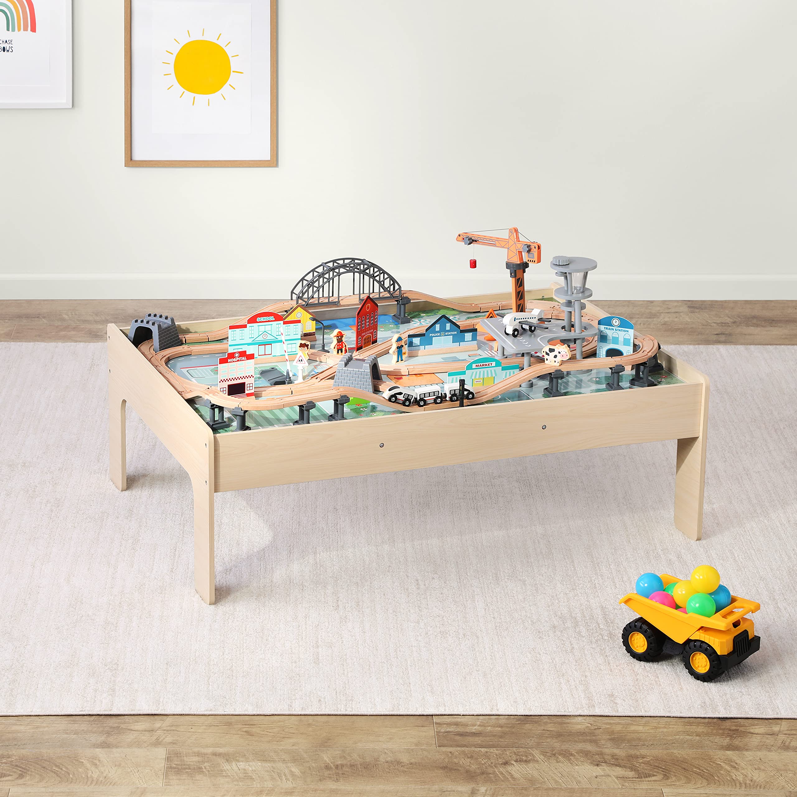 Amazon Basics Tavolo con Treno Giocattolo Legno 120 Pezzi