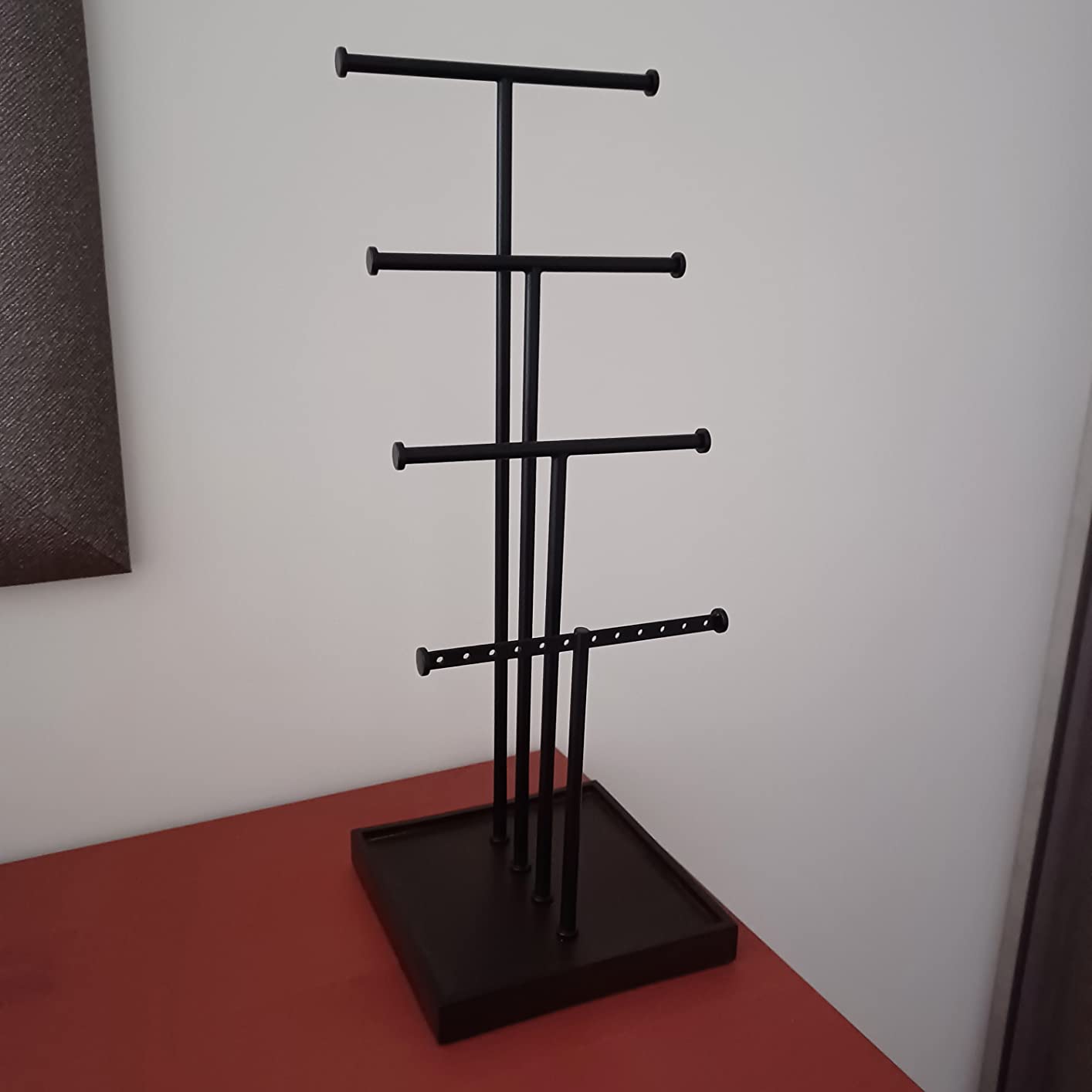 AmazonBasics Portagioielli Albero 4 Livelli Noce/Nero