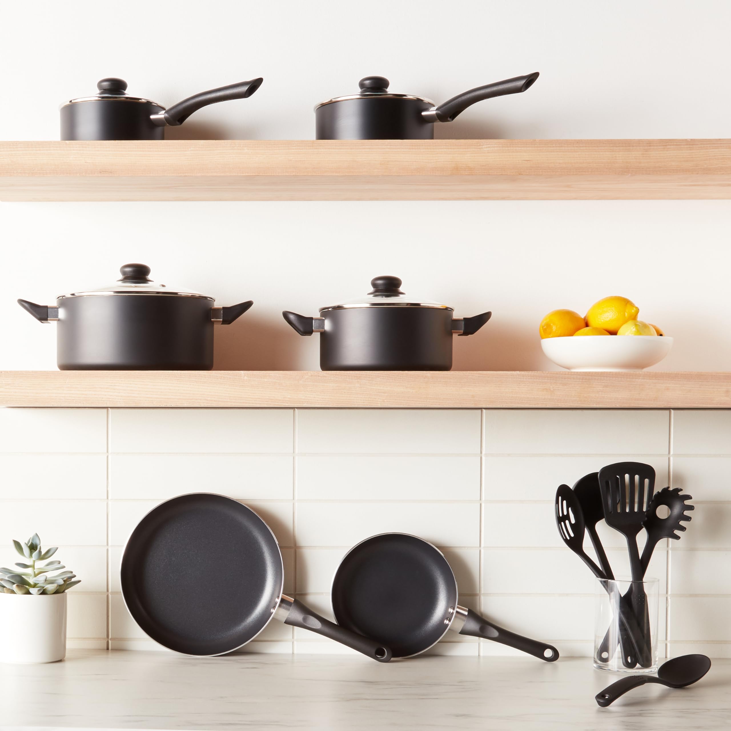 Amazon Basics Batteria Cucina 15 Pezzi Antiaderente Nero