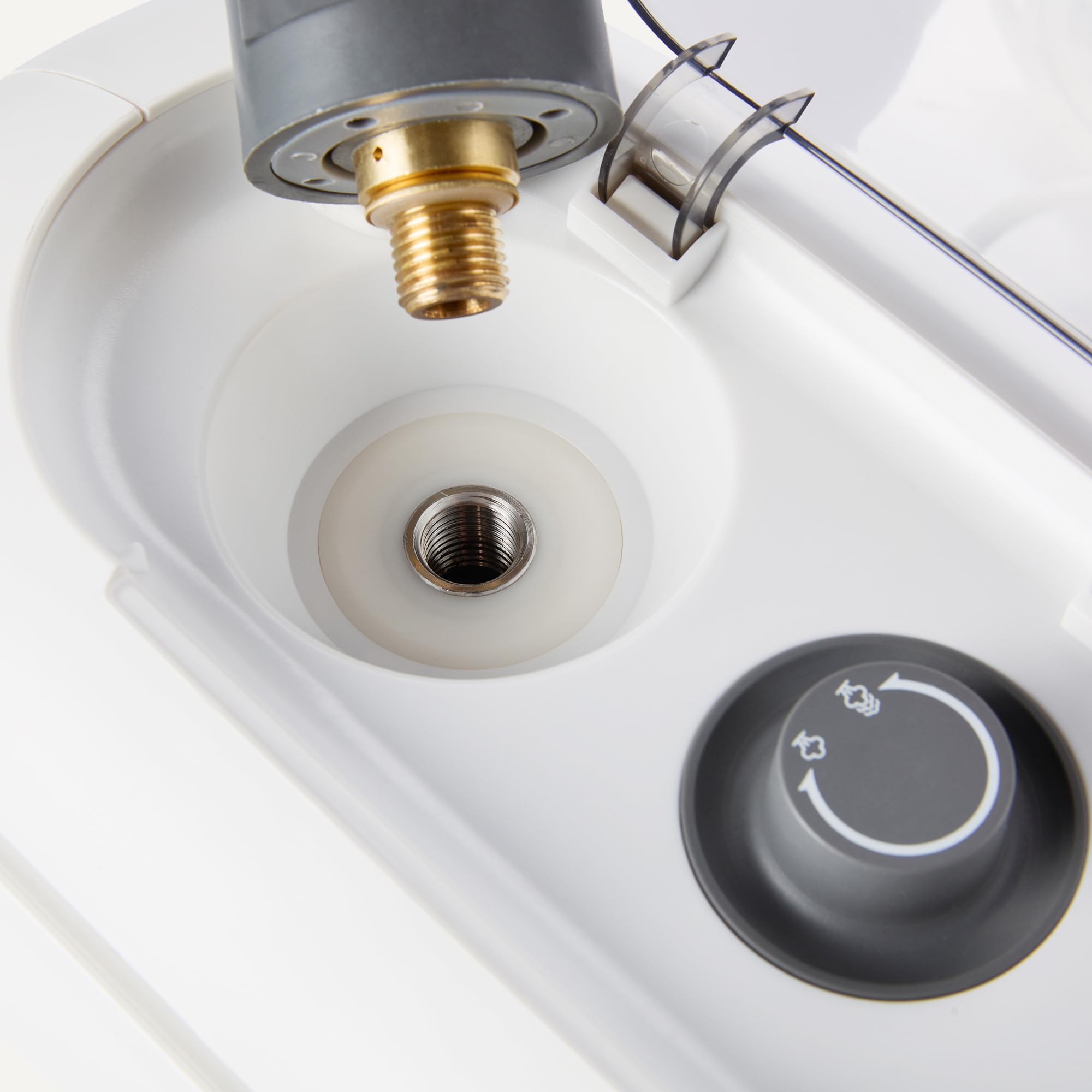 Amazon Basics Pulitore vapore 1,5 L 1500 W 22 accessori