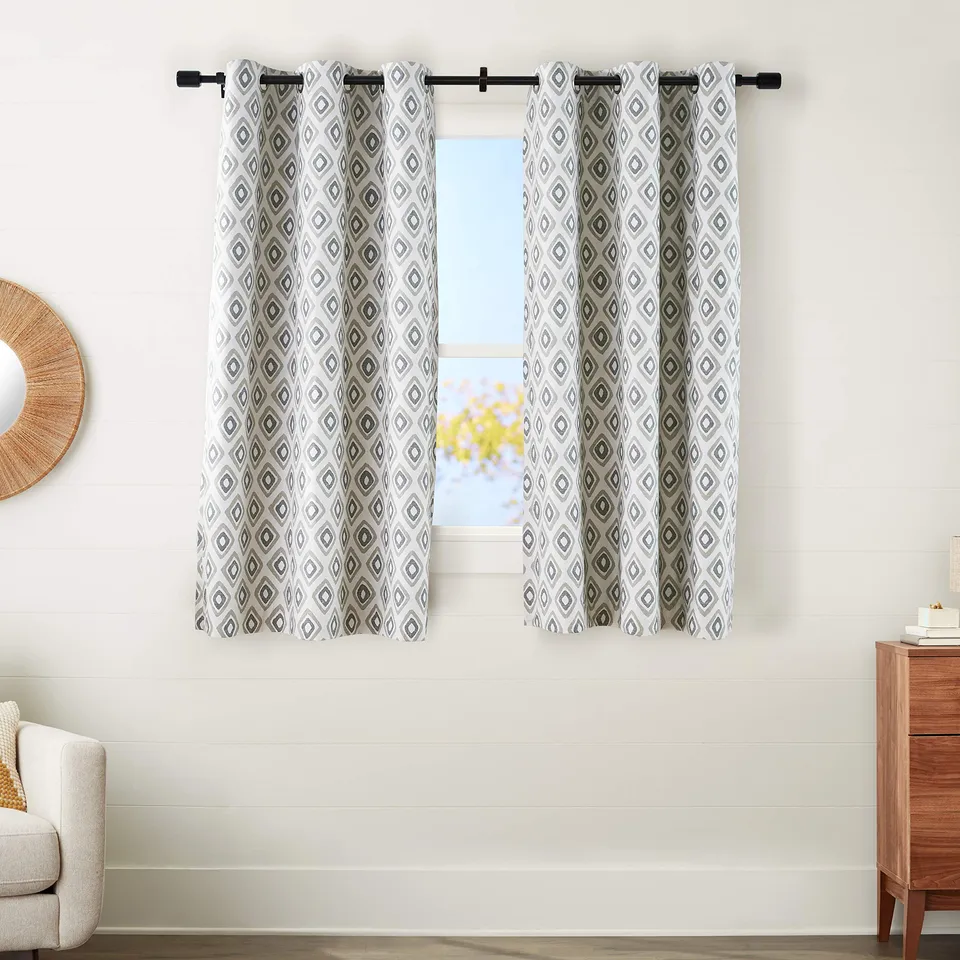 Amazon Basics SilkySoft 42x63 tenda oscurante tribal 2 pezzi