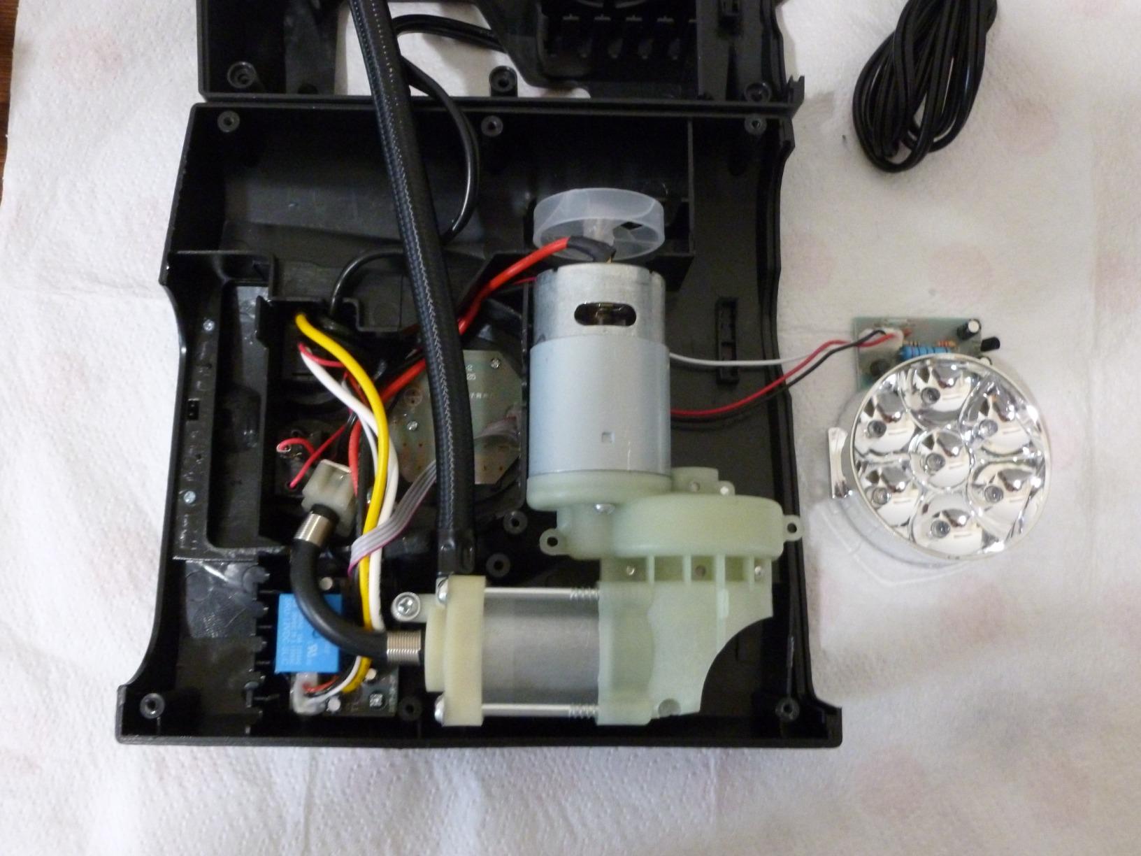Amazon Basics Compressore Aria Portatile 12V 150 PSI Nero