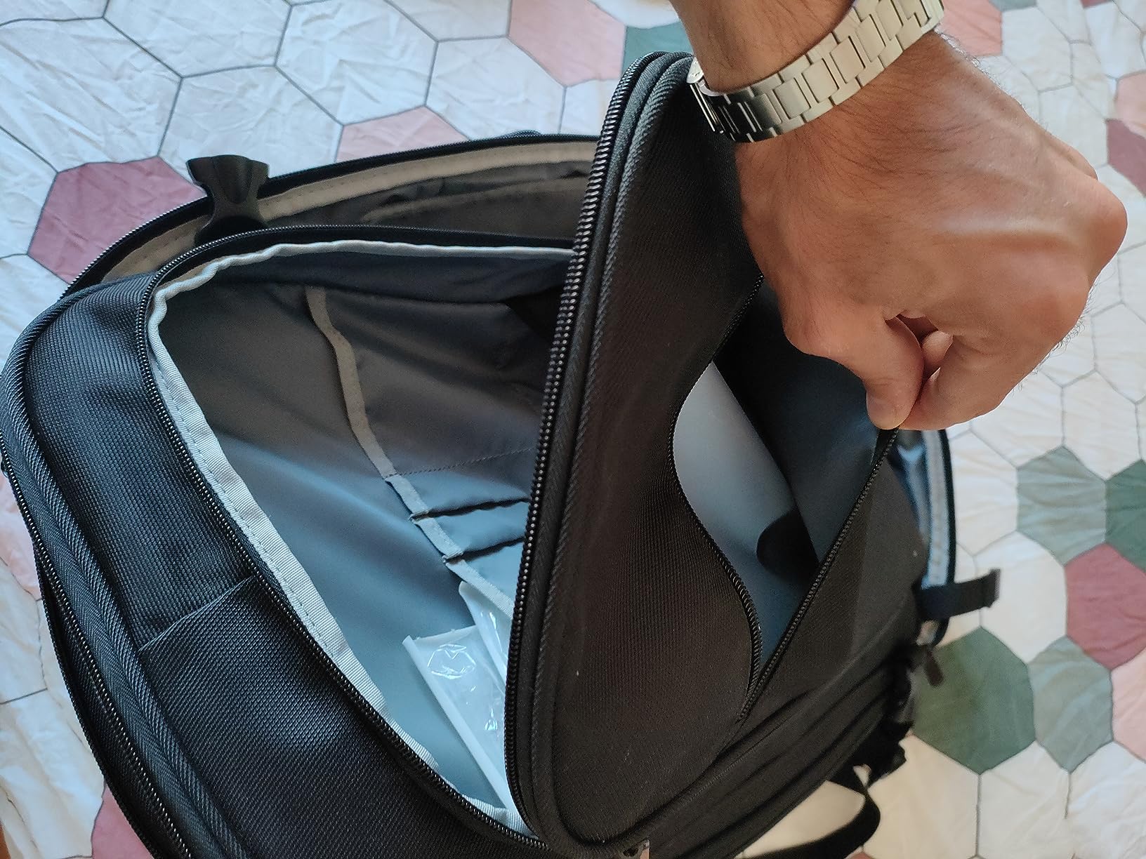 AmazonBasics Zaino da viaggio bagaglio a mano leggero