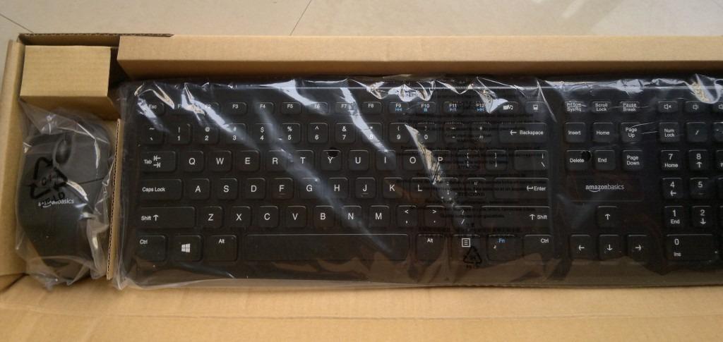 Amazon Basics Set Tastiera e Mouse con Filo USB Nero silenzioso