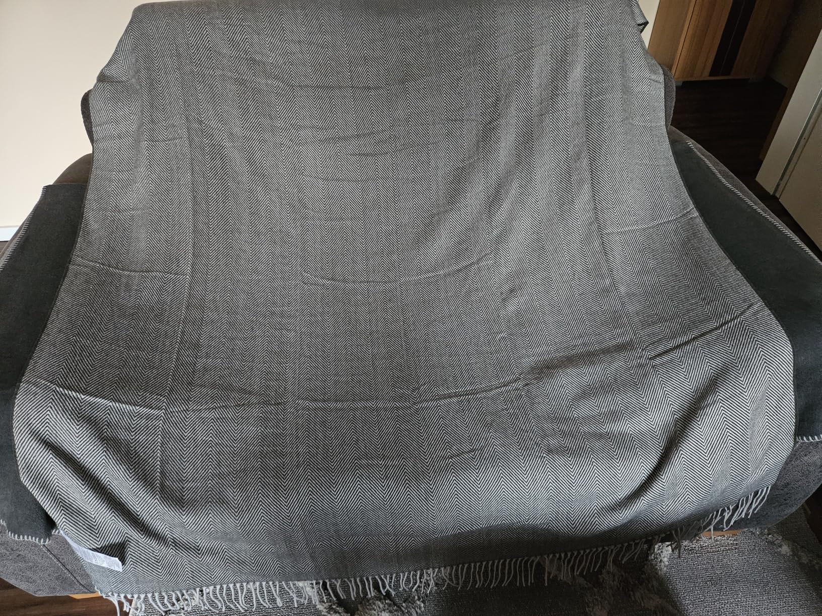 Amazon Basics coperta 127x152 grigio spina di pesce poliestere