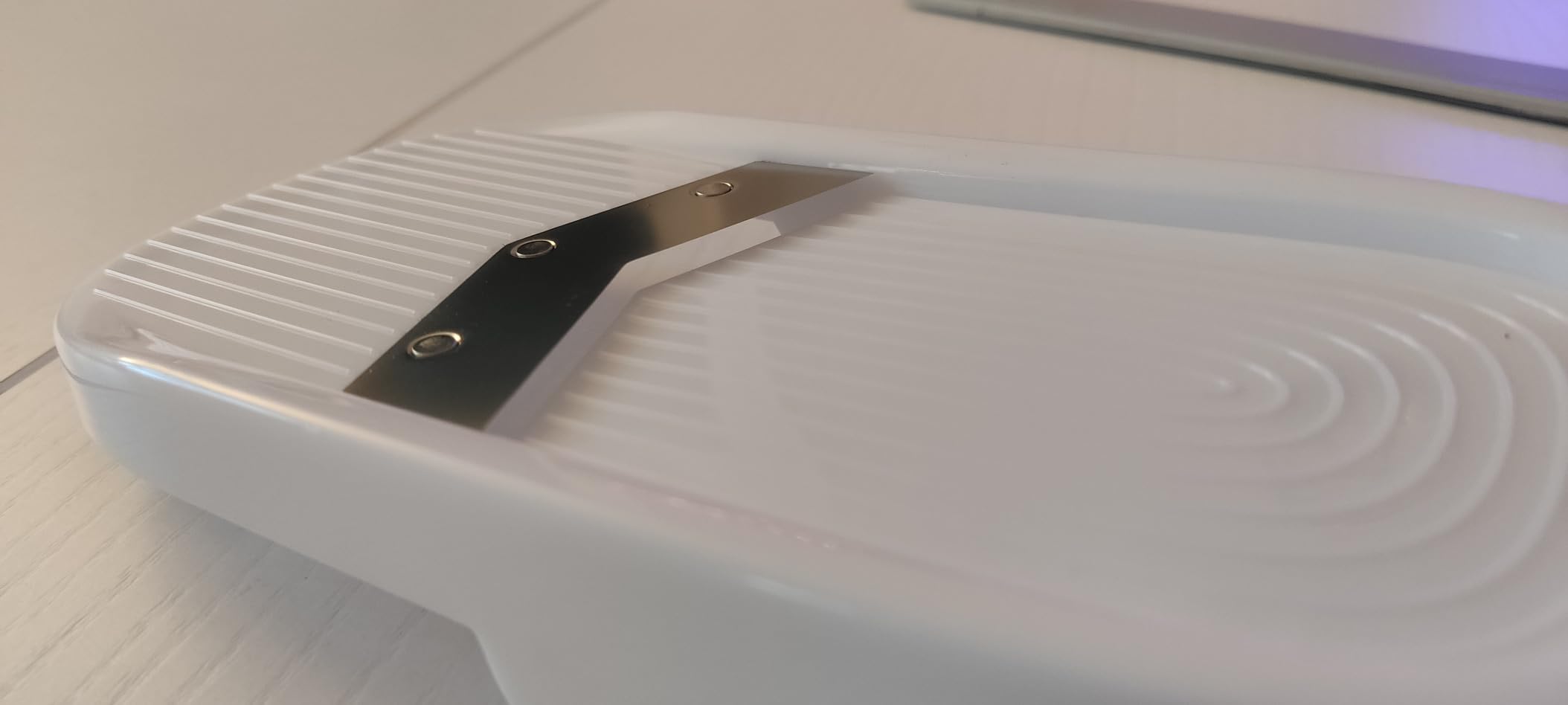 Amazon Basics Mandolina Manuale Bianca 3 Spessori Acciaio