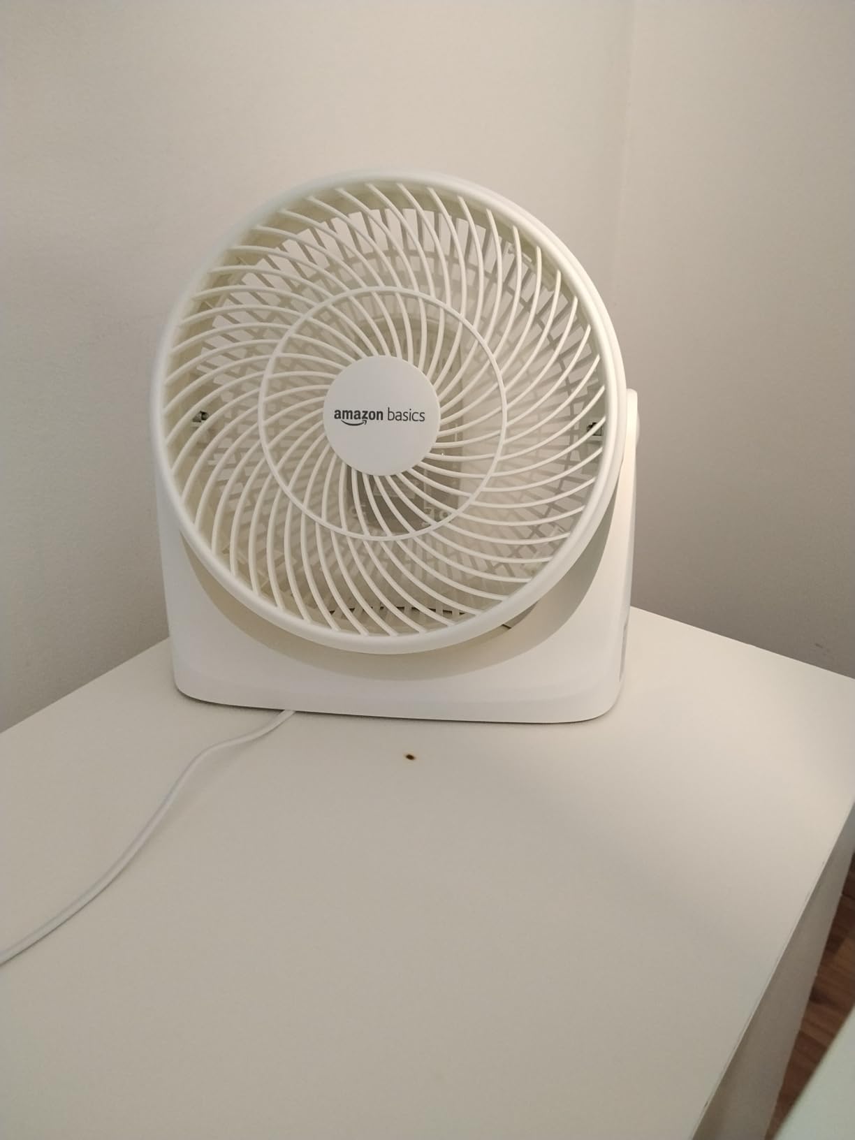 Amazon Basics ventilatore da tavolo 18 cm bianco 3 velocita