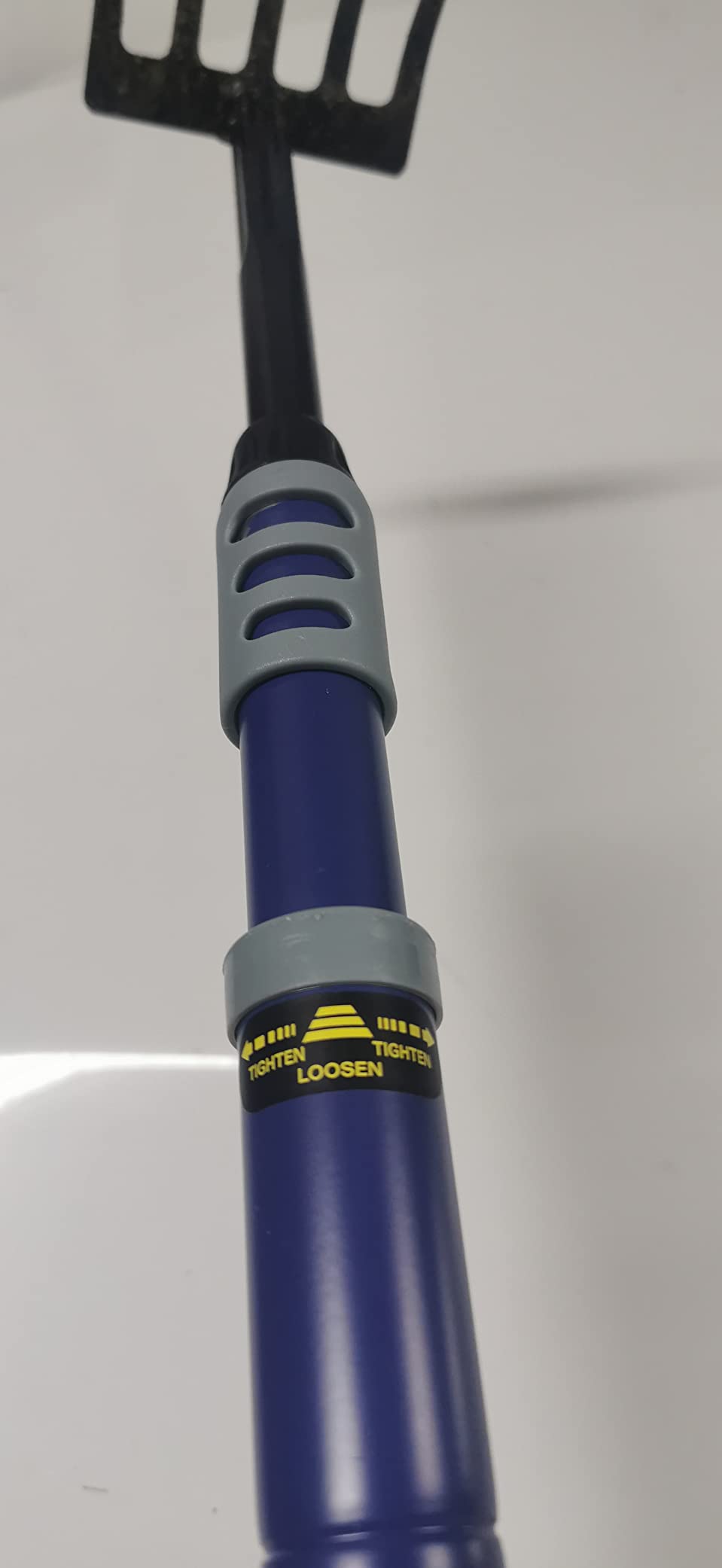 Amazon Basics Rastrello telescopico acciaio 80-120 cm