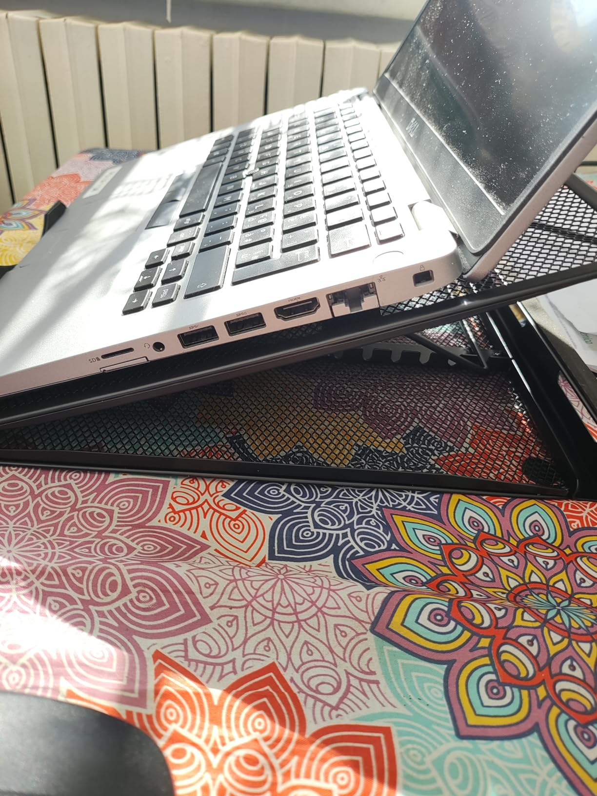 Amazon Basics Supporto Laptop 17,3 Pollici Nero 7 Livelli