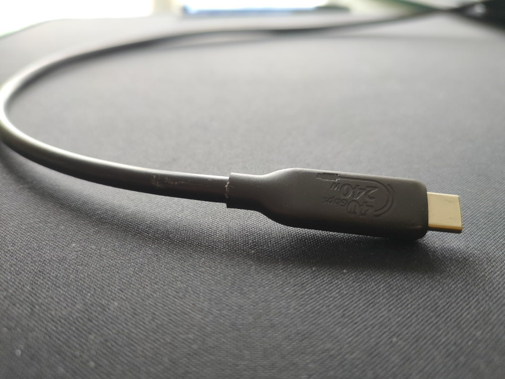AmazonBasics Cavo USB4 USB-C 1 m 240W 40Gbps 8K Nero