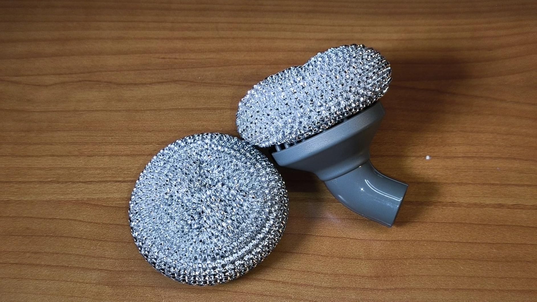 Amazon Basics Pulitore vapore 1,5 L 1500 W 22 accessori