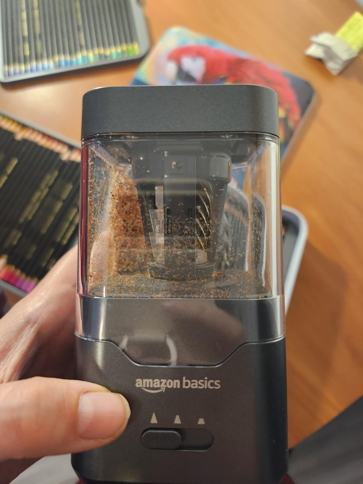 Amazon Basics Temperamatite Elettrico Nero Batteria USB